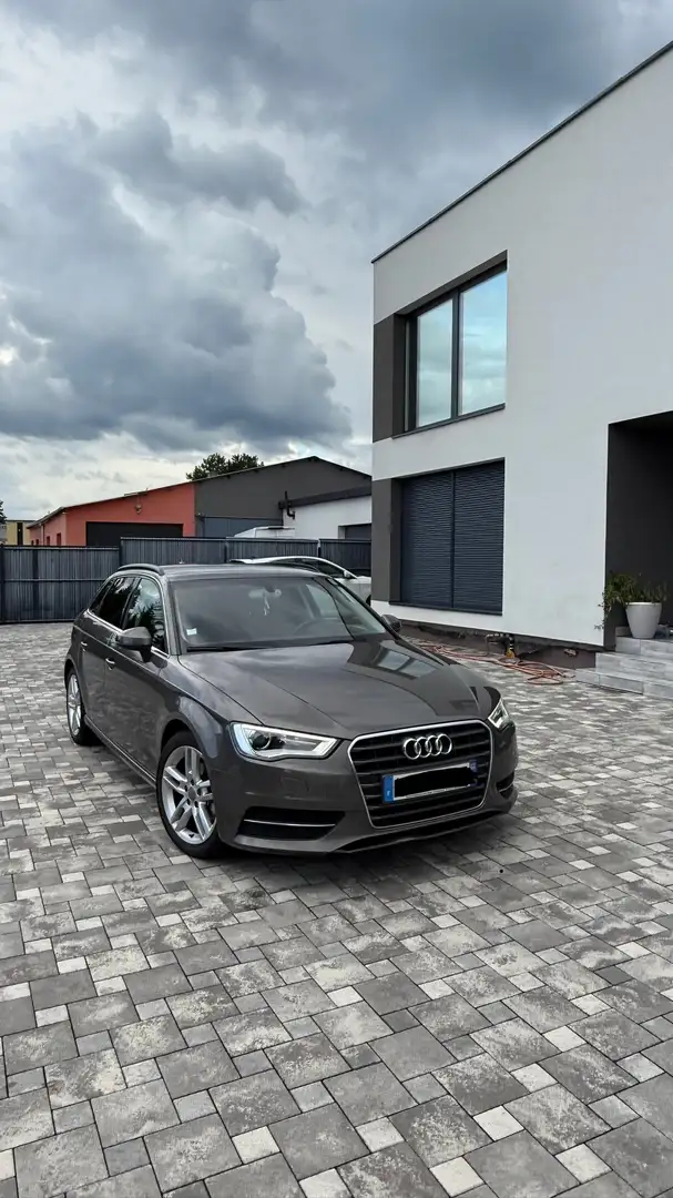 Audi A3 Sportback 1.6 TDI 110 Attraction - 2