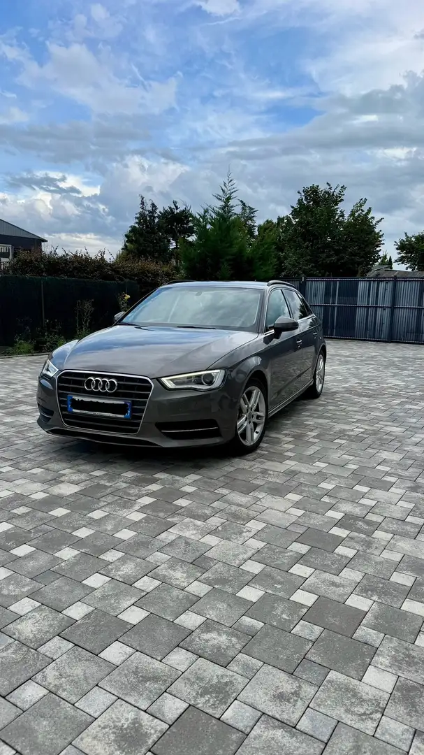 Audi A3 Sportback 1.6 TDI 110 Attraction - 1