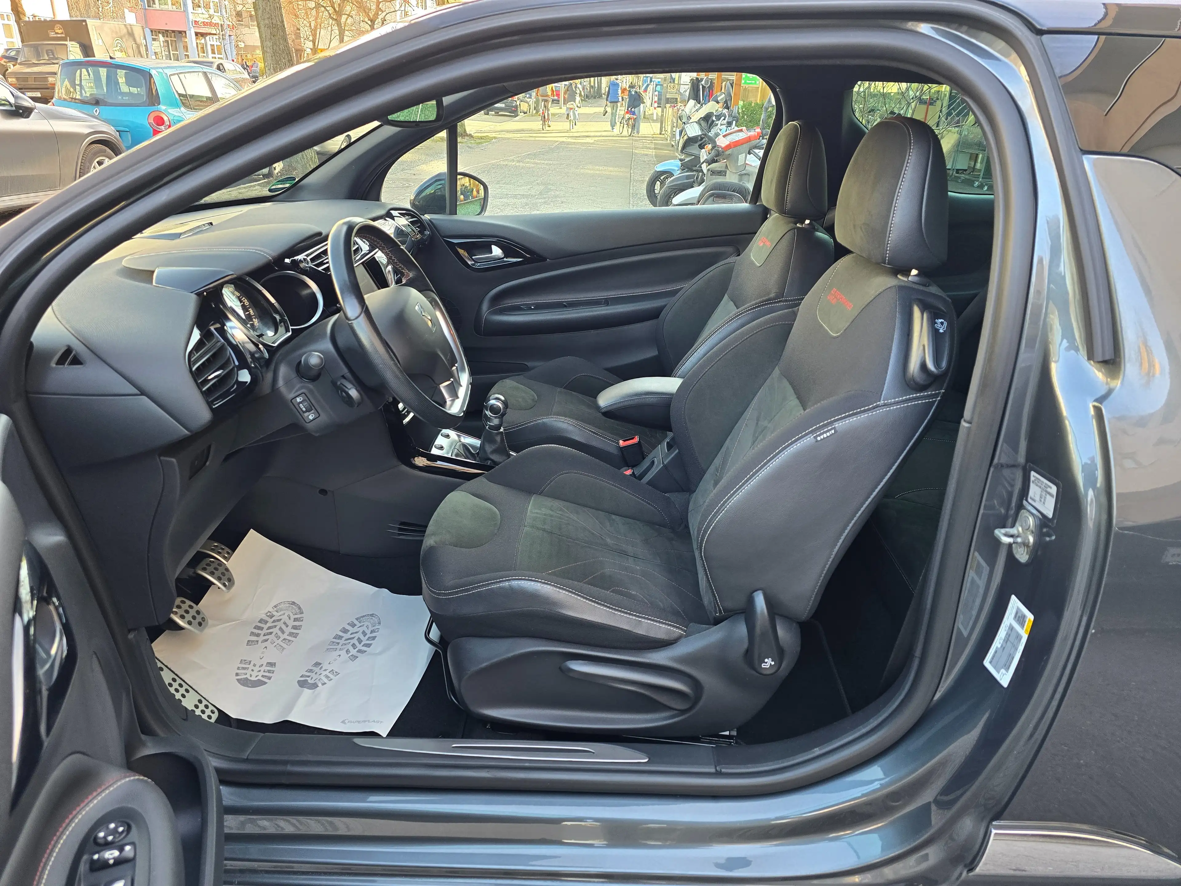 Citroen DS3 Performance Line/Scheckheft/Tempomat/PDC Kamera — photo 7