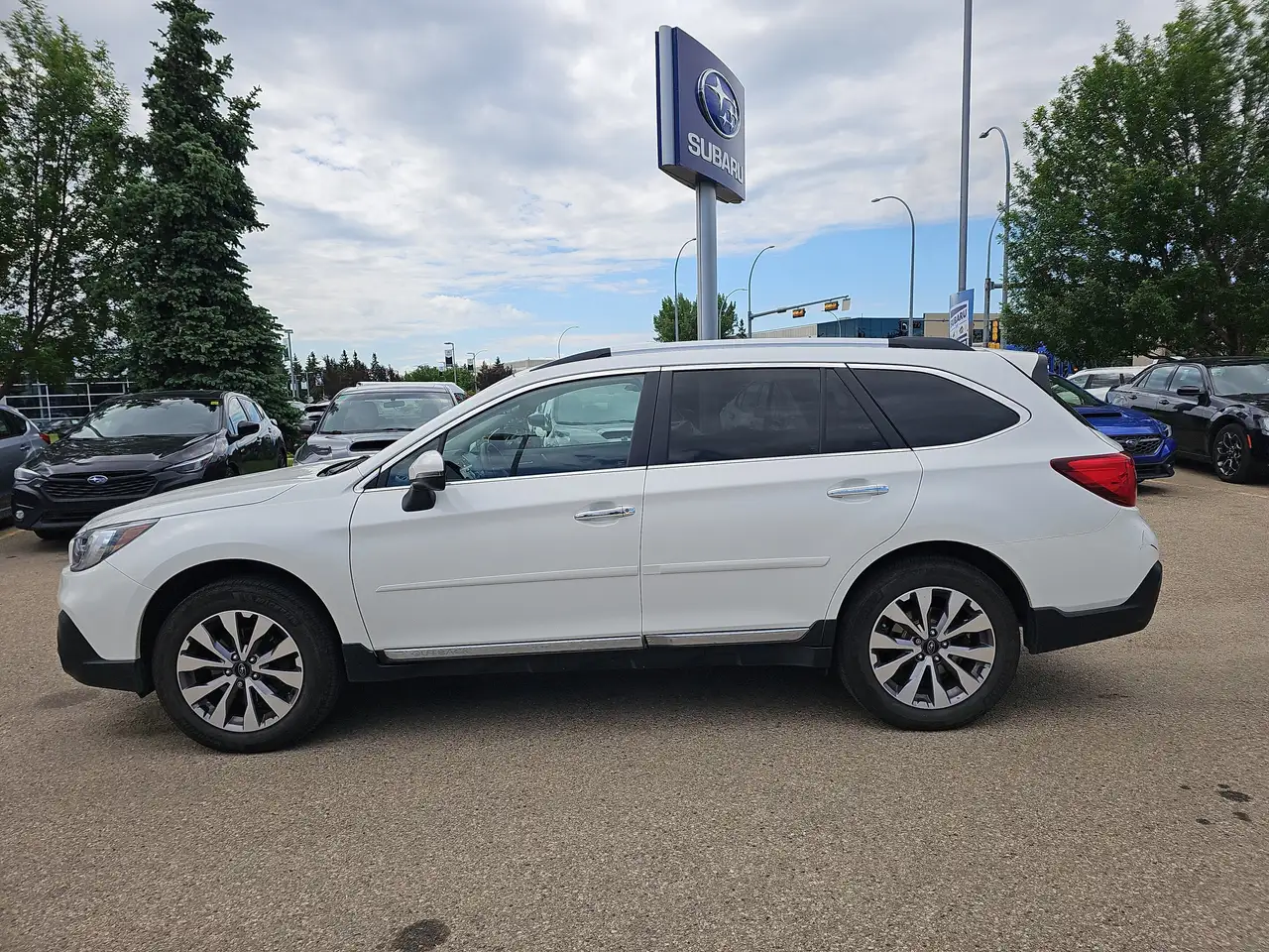 Subaru OUTBACK fotografie Subaru OUTBACK