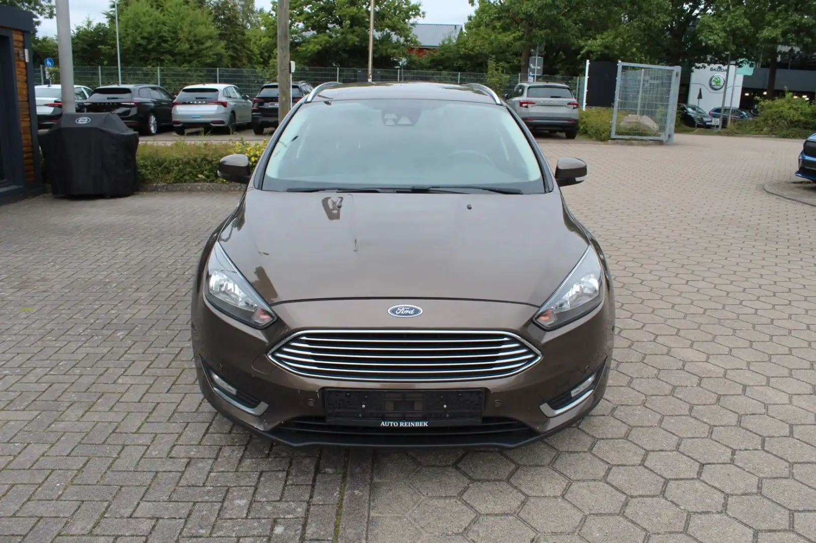 Ford Focus Turnier Automatik Titanium Braun - 2