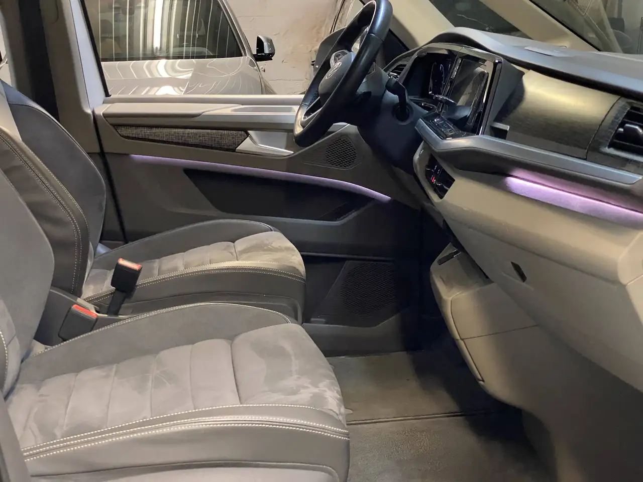 Volkswagen T7 Multivan eHybrid 1.4 Energetic*PANO*STANDHZG*MATRIX*HUD*360°KAM, миниатюра 6