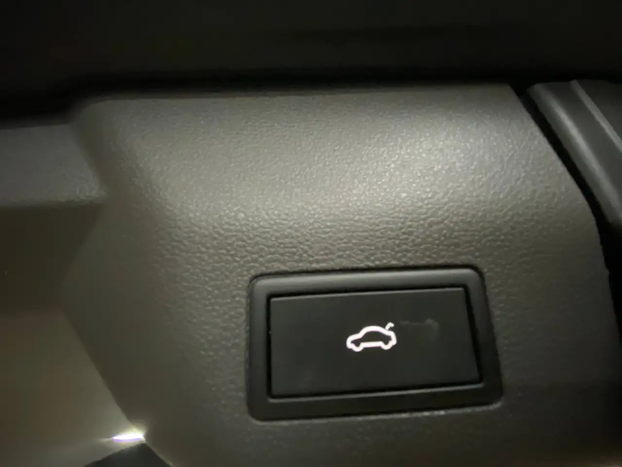 Volkswagen T7 Multivan eHybrid 1.4 Energetic*PANO*STANDHZG*MATRIX*HUD*360°KAM, миниатюра 16
