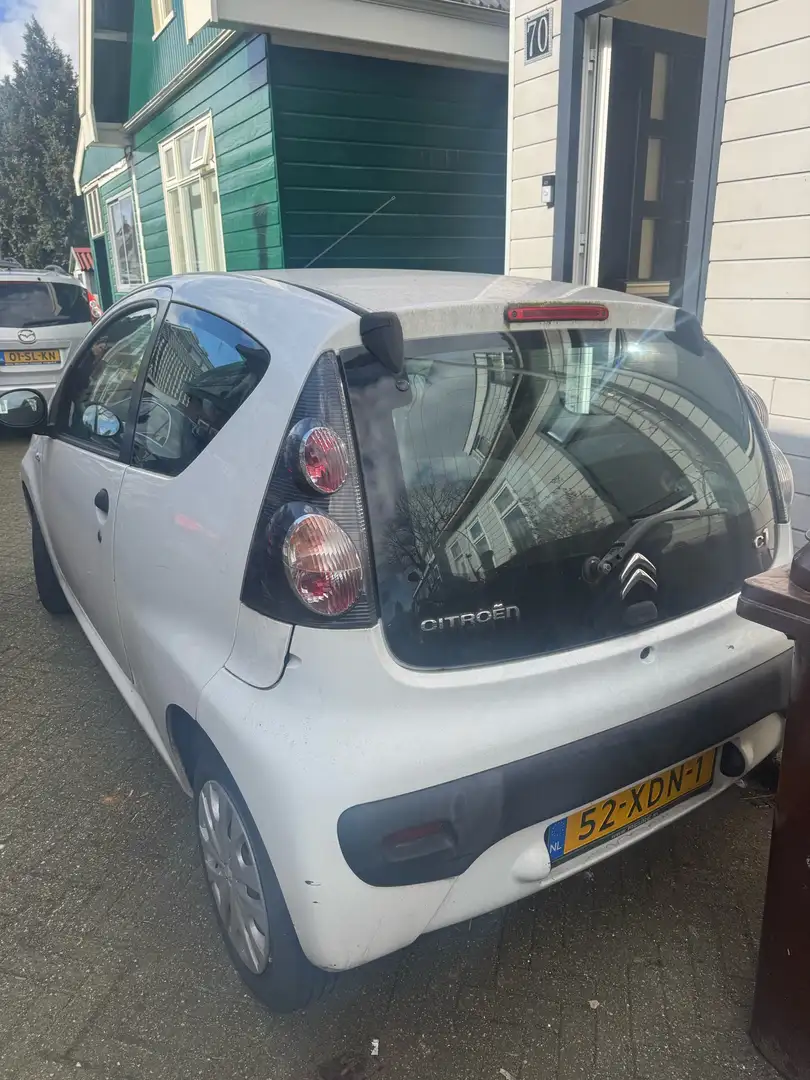 Citroen C1 1.0 Attraction Белый - 1