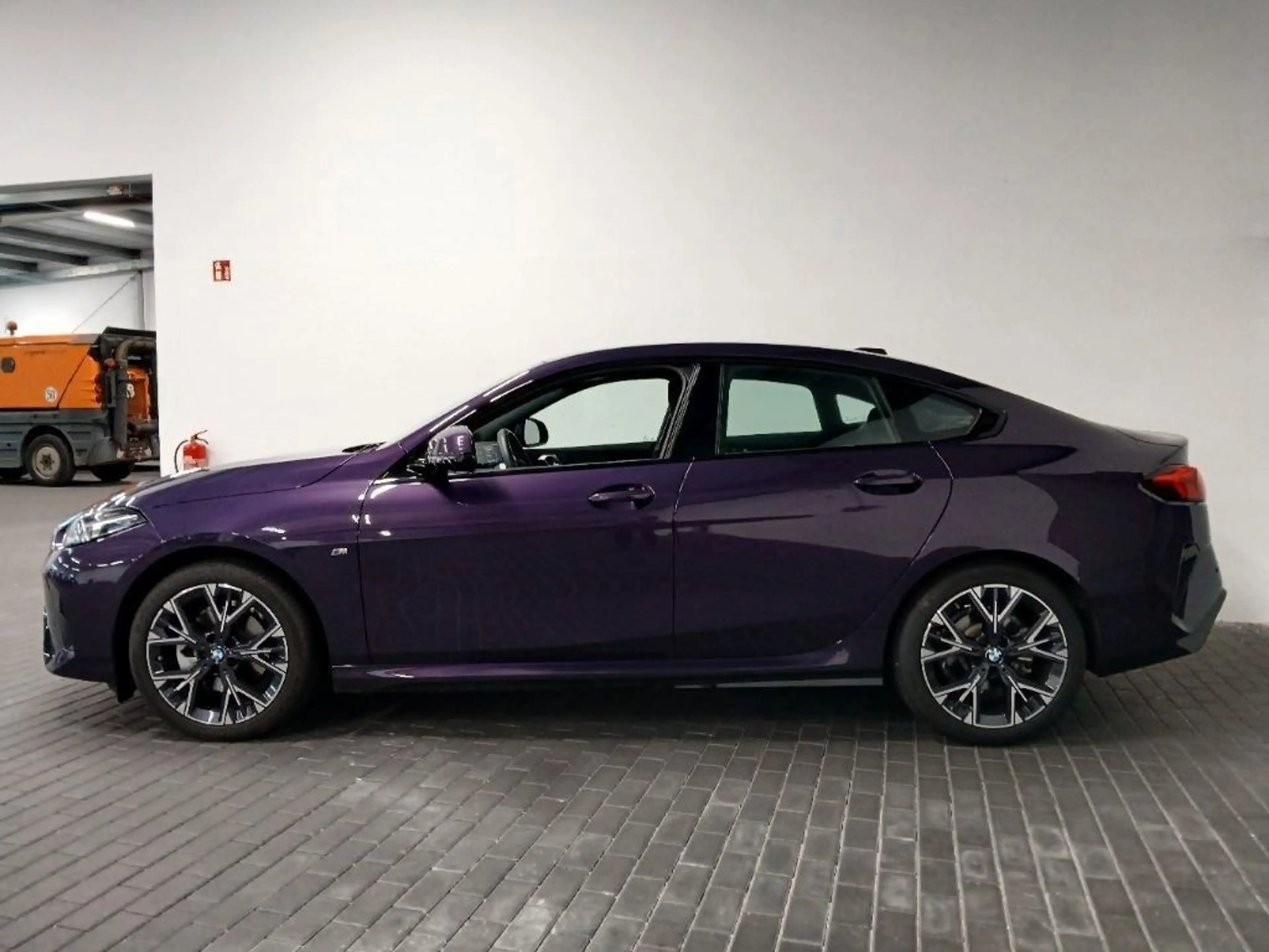 BMW 220 220i Gran Coupé M ACC 2ZK HUD KZU 360° RFK SHZ — photo 4