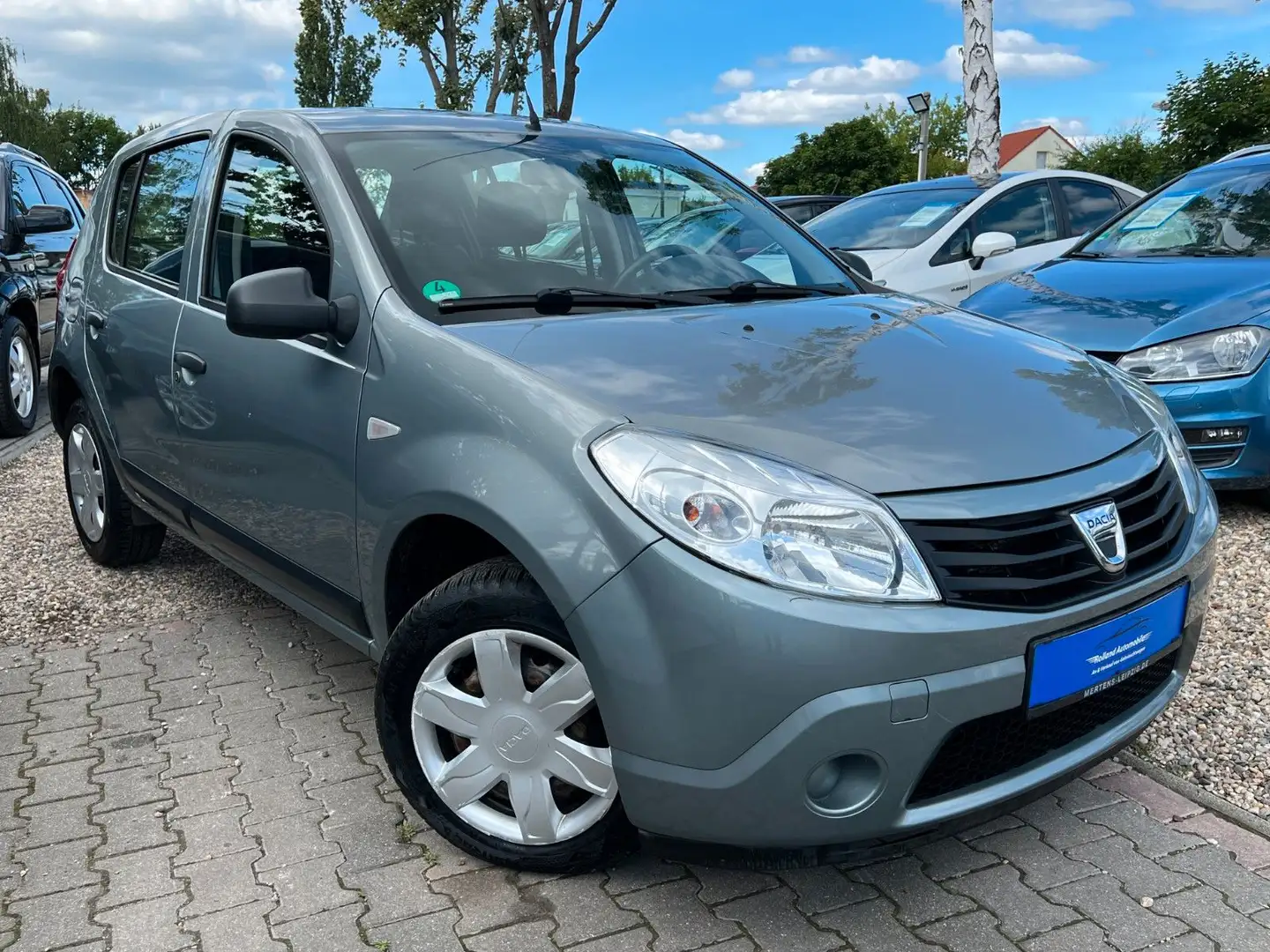 Dacia Sandero Ambiance*2.HD*Klima*83.TKM*TÜV NEU Blau - 1