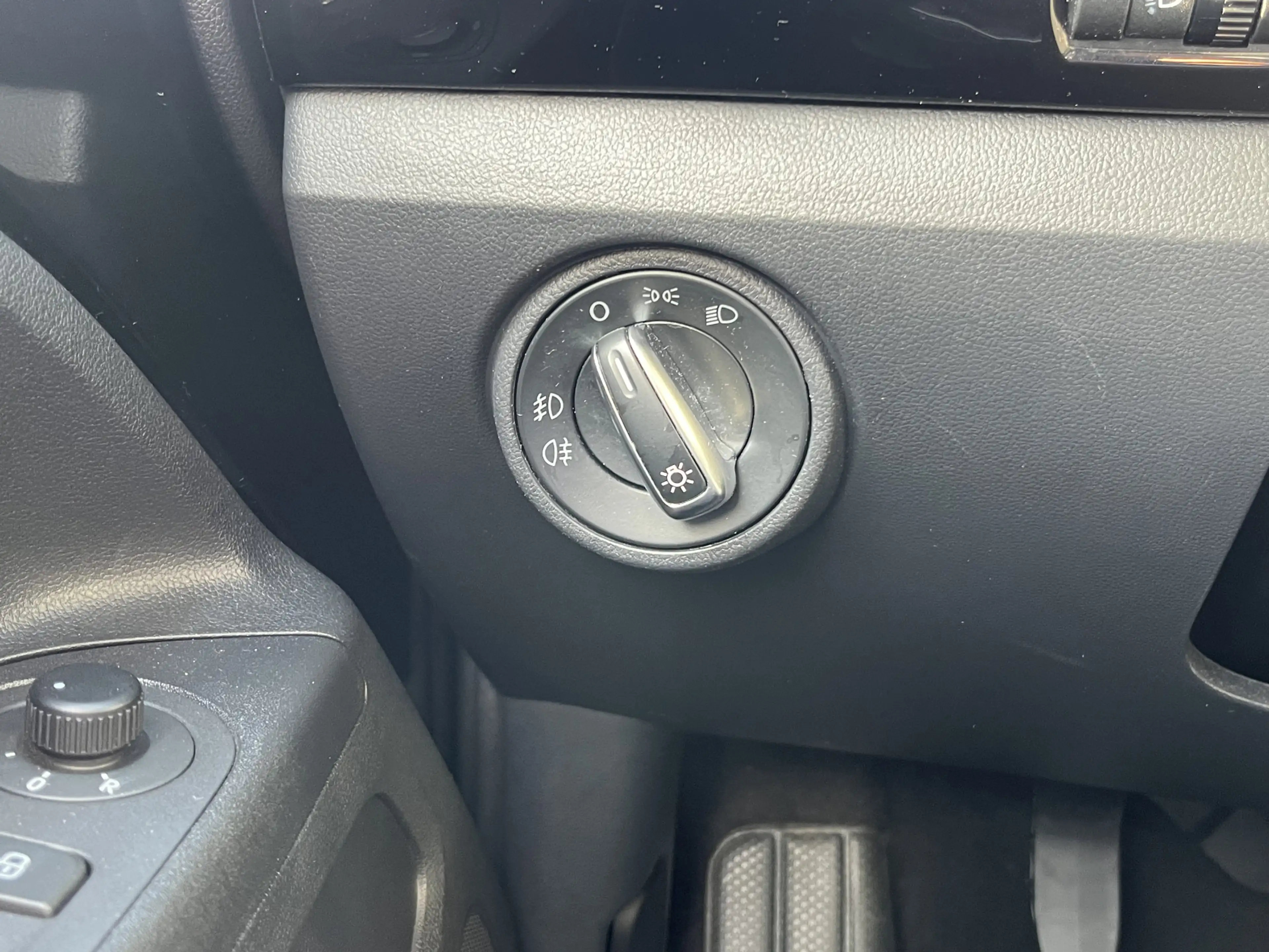 Volkswagen up! 1.0 high up! BlueMotion / Elektrisch panorama-dak — photo 33