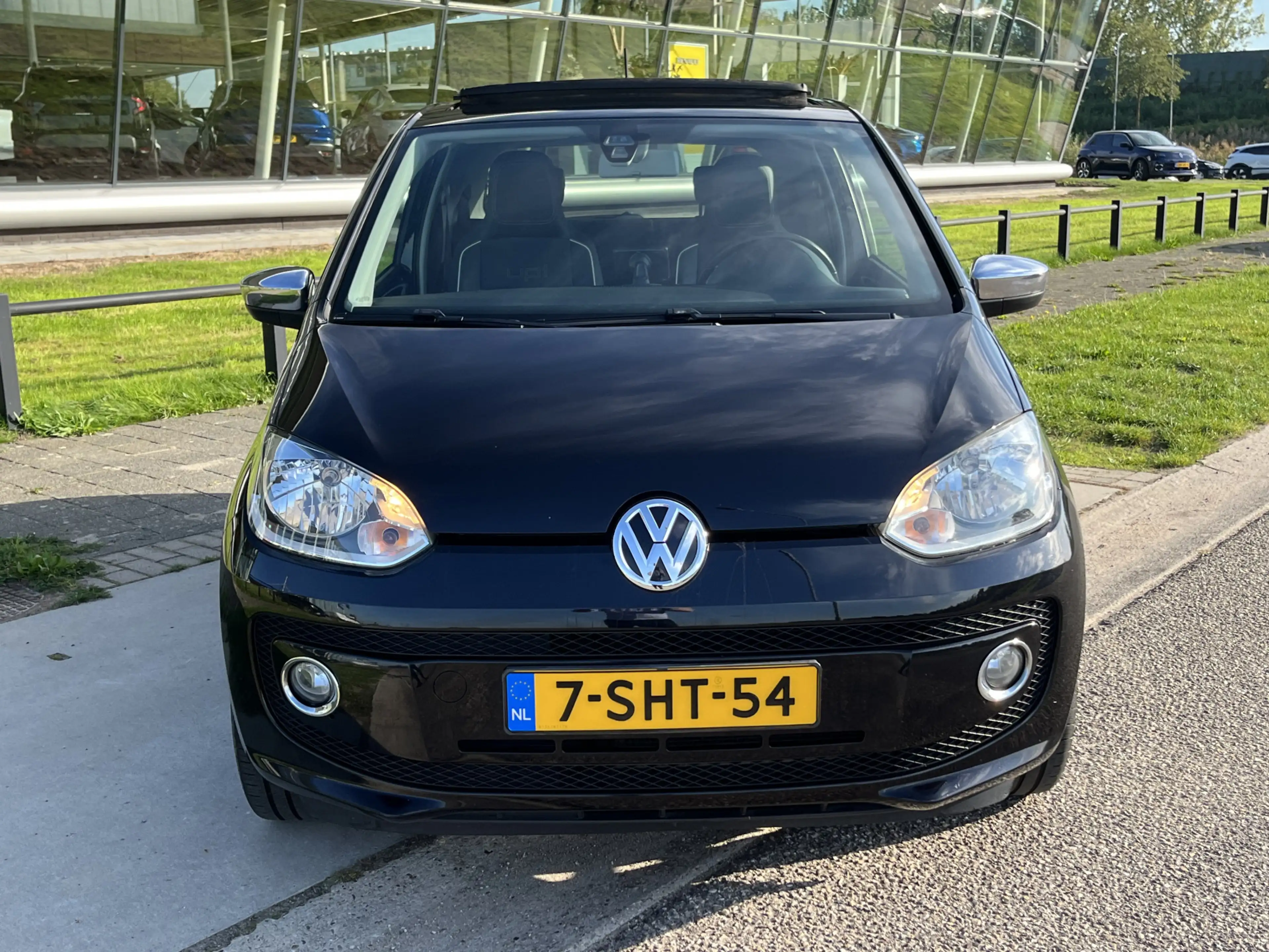 Volkswagen up! 1.0 high up! BlueMotion / Elektrisch panorama-dak — photo 20