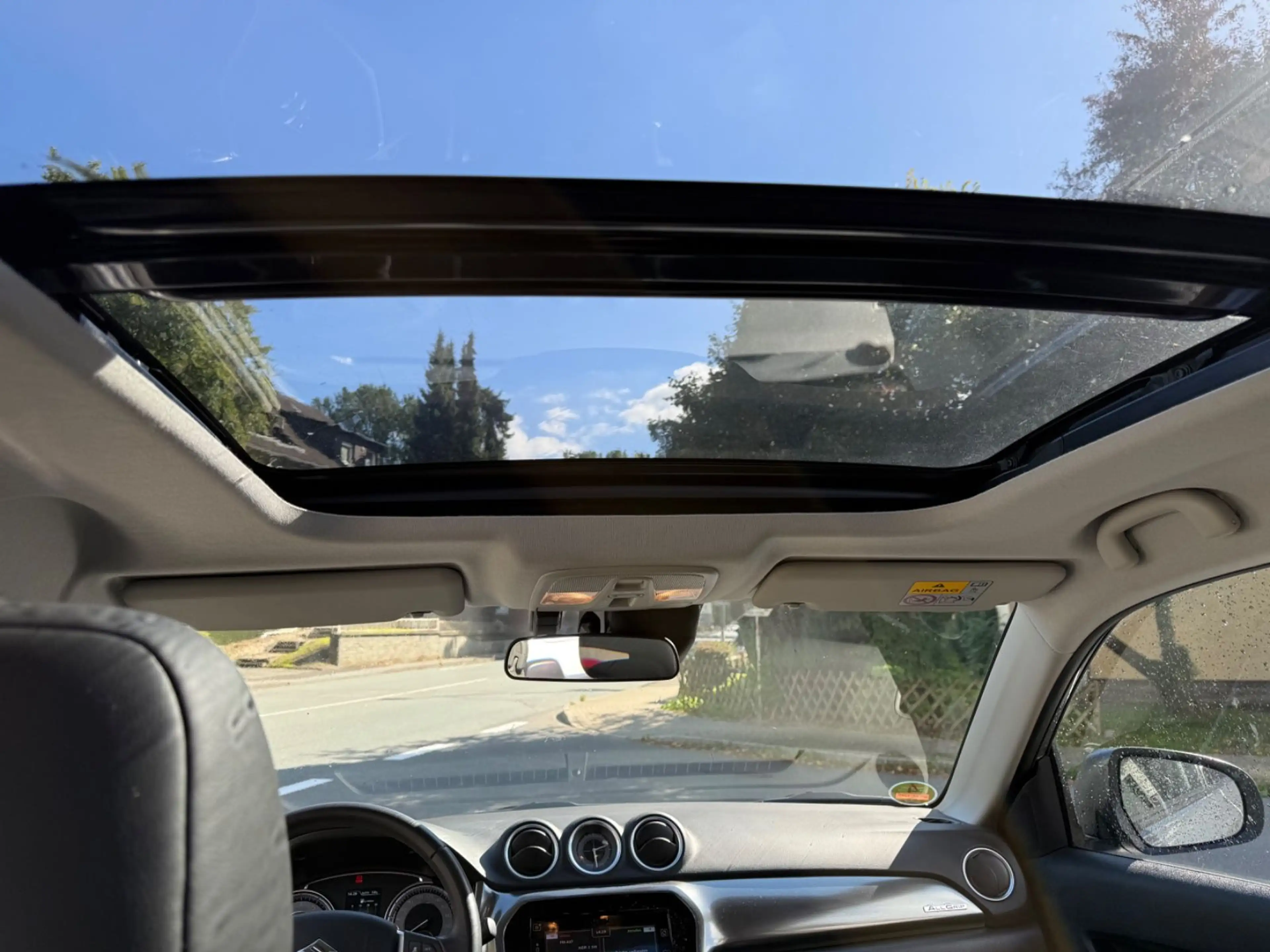 Suzuki Vitara 1.4 Comfort 4x4 Navi,Pano,R.K,PDC,SHZ,1.H — photo 12