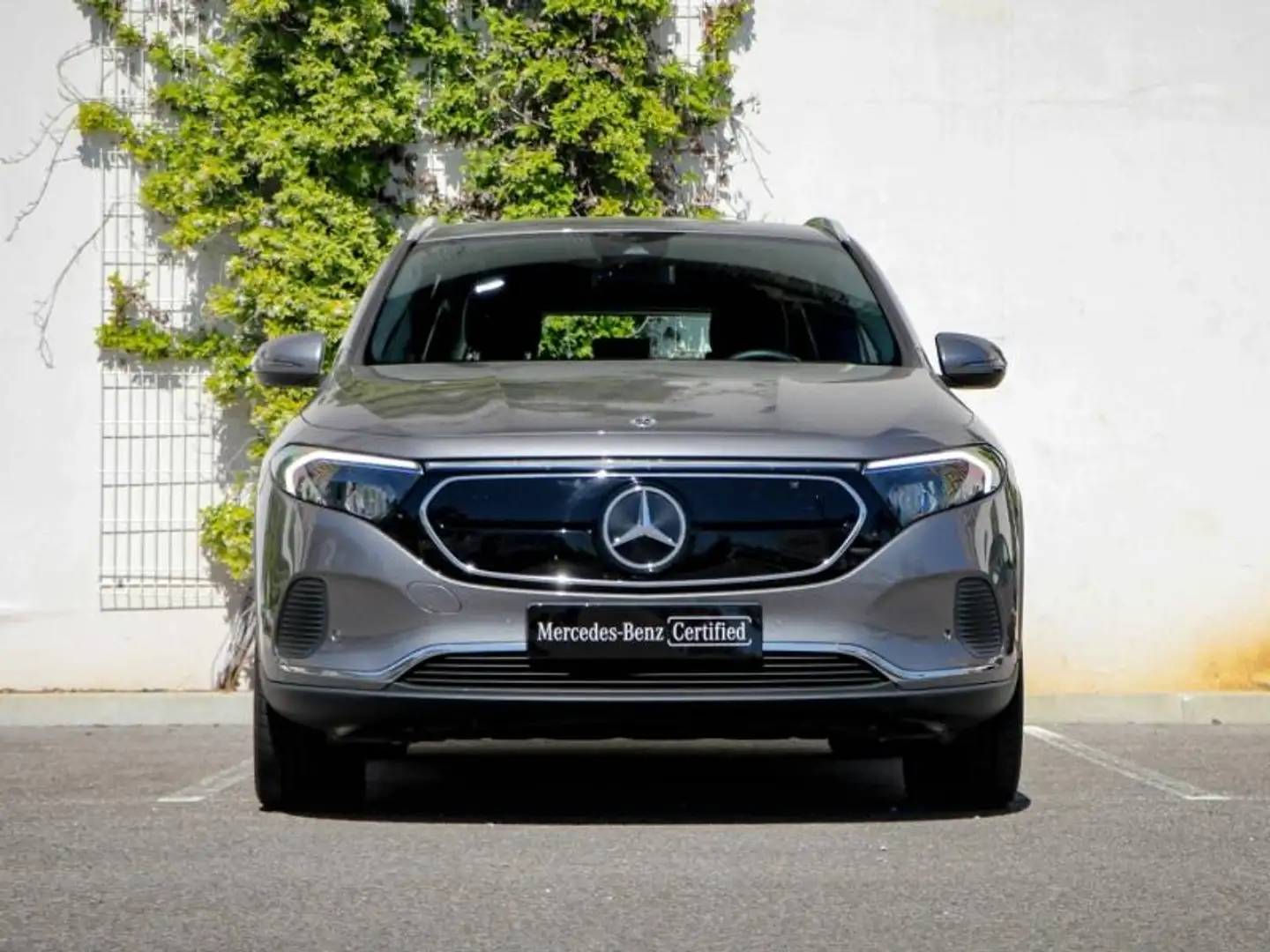 Mercedes-Benz EQA 250 190ch Limited Edition Gris - 2