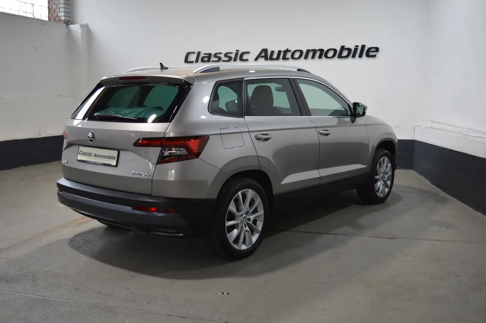 Skoda Karoq Style 4x4 *DSG*1.Hand*Navi* Beige - 2