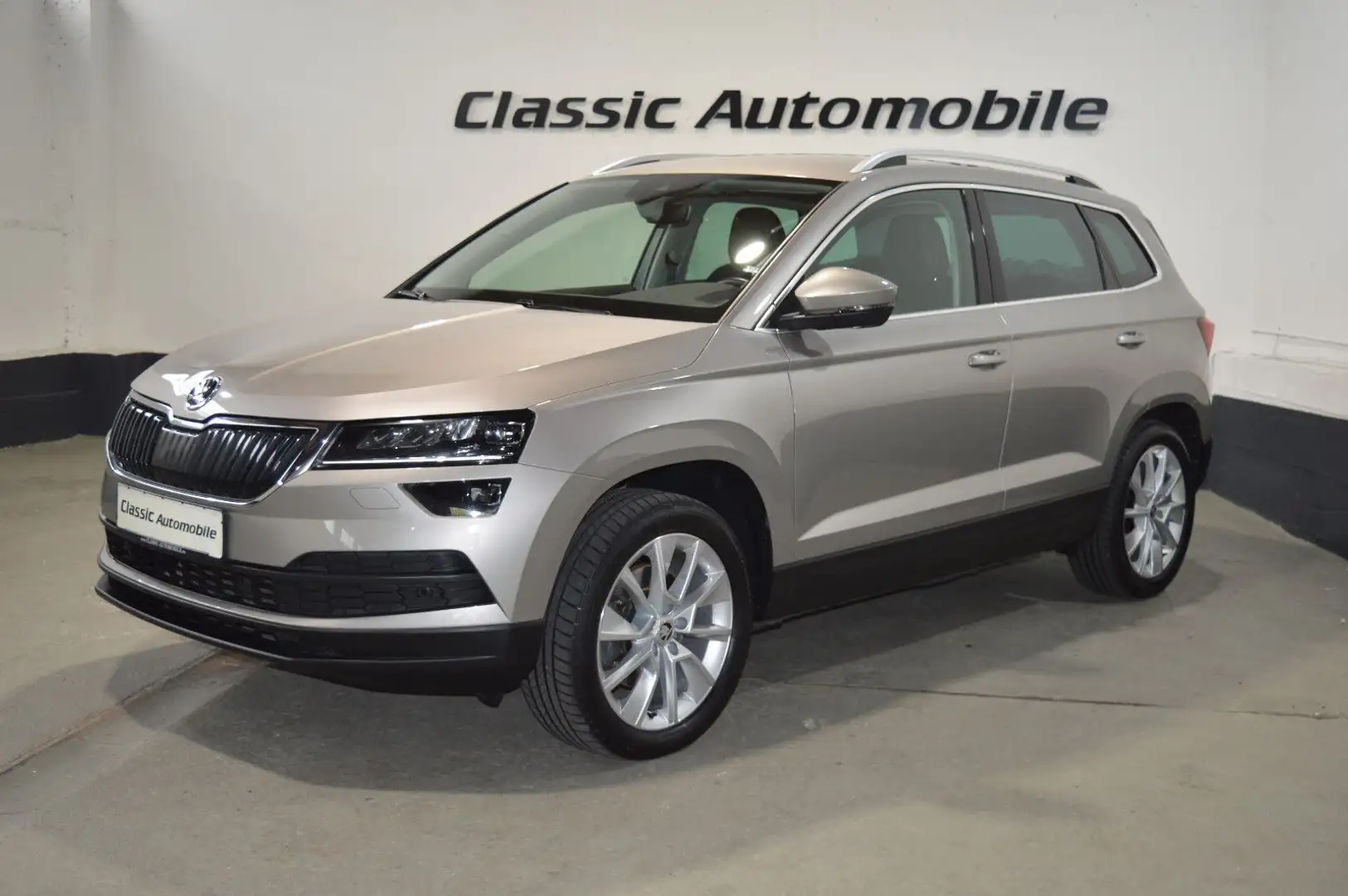 Skoda Karoq Style 4x4 *DSG*1.Hand*Navi* Beige - 1