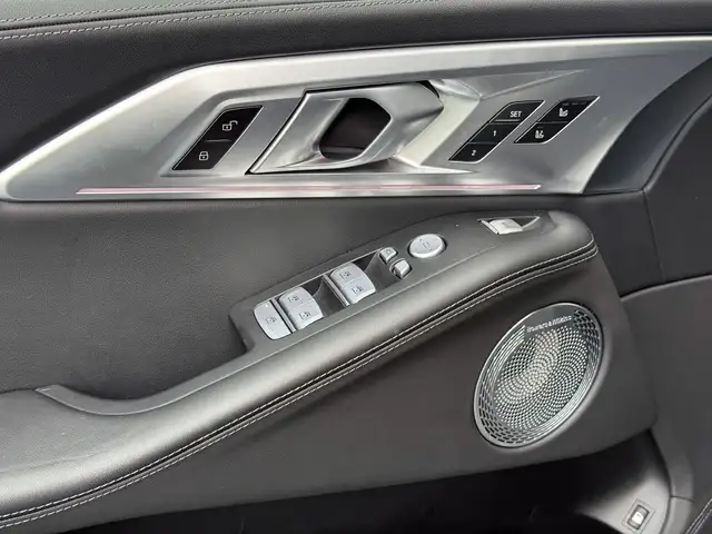 BMW XM 50e Ansicht 12