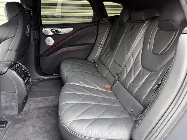 BMW XM 50e Ansicht 18