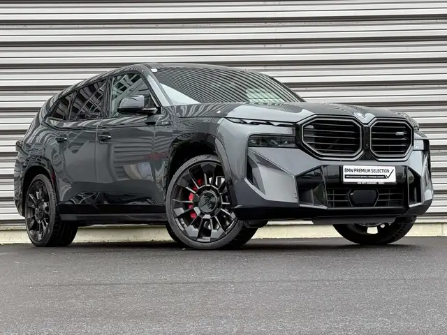 BMW XM 50e Ansicht 3