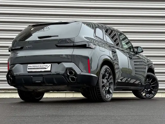 BMW XM 50e Ansicht 4