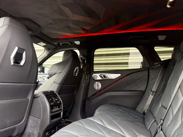 BMW XM 50e Ansicht 19