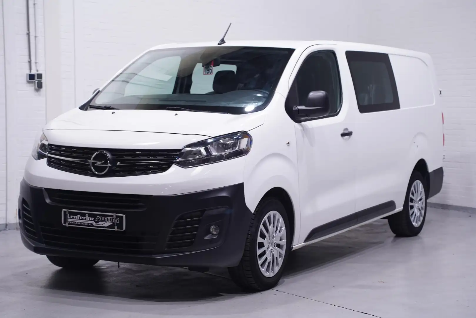 Opel Vivaro 2.0 CDTI 122 pk L3 Dubbel Cabine Automaat Airco Cr Wit - 2