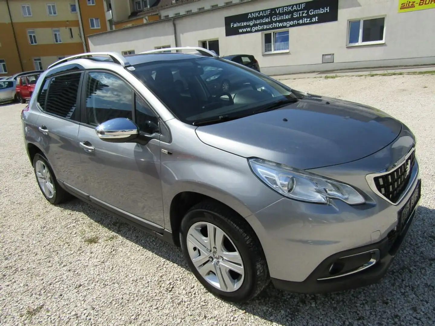 Peugeot 2008 Style Grau - 2