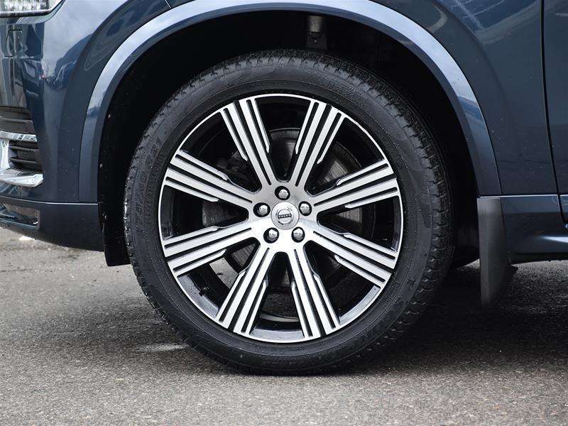 2022 Volvo XC90 T6 AWD Inscription 7-Seater alt 5