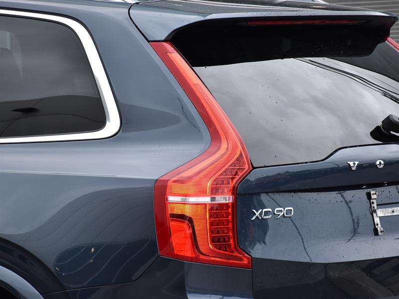 2022 Volvo XC90 T6 AWD Inscription 7-Seater thumb 7