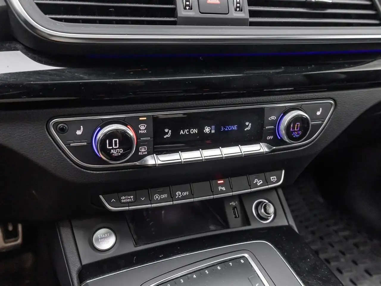 Audi Q5 снимка Audi Q5