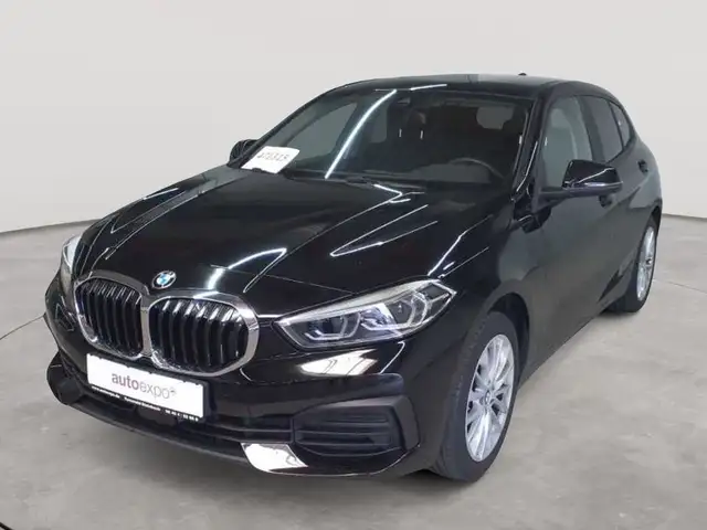 BMW 1 Series view 2