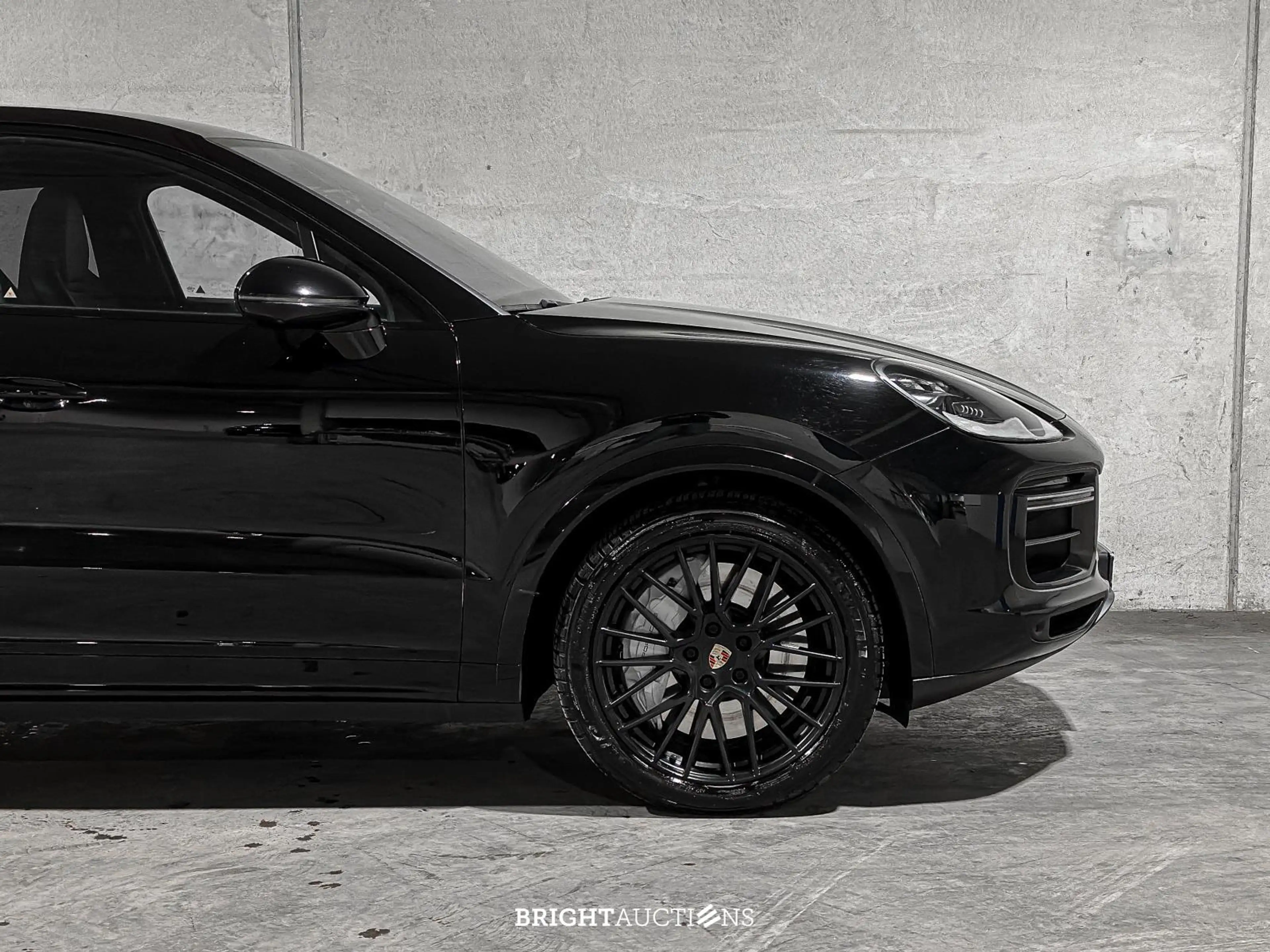 Porsche Cayenne Turbo 4.0 V8 — photo 14