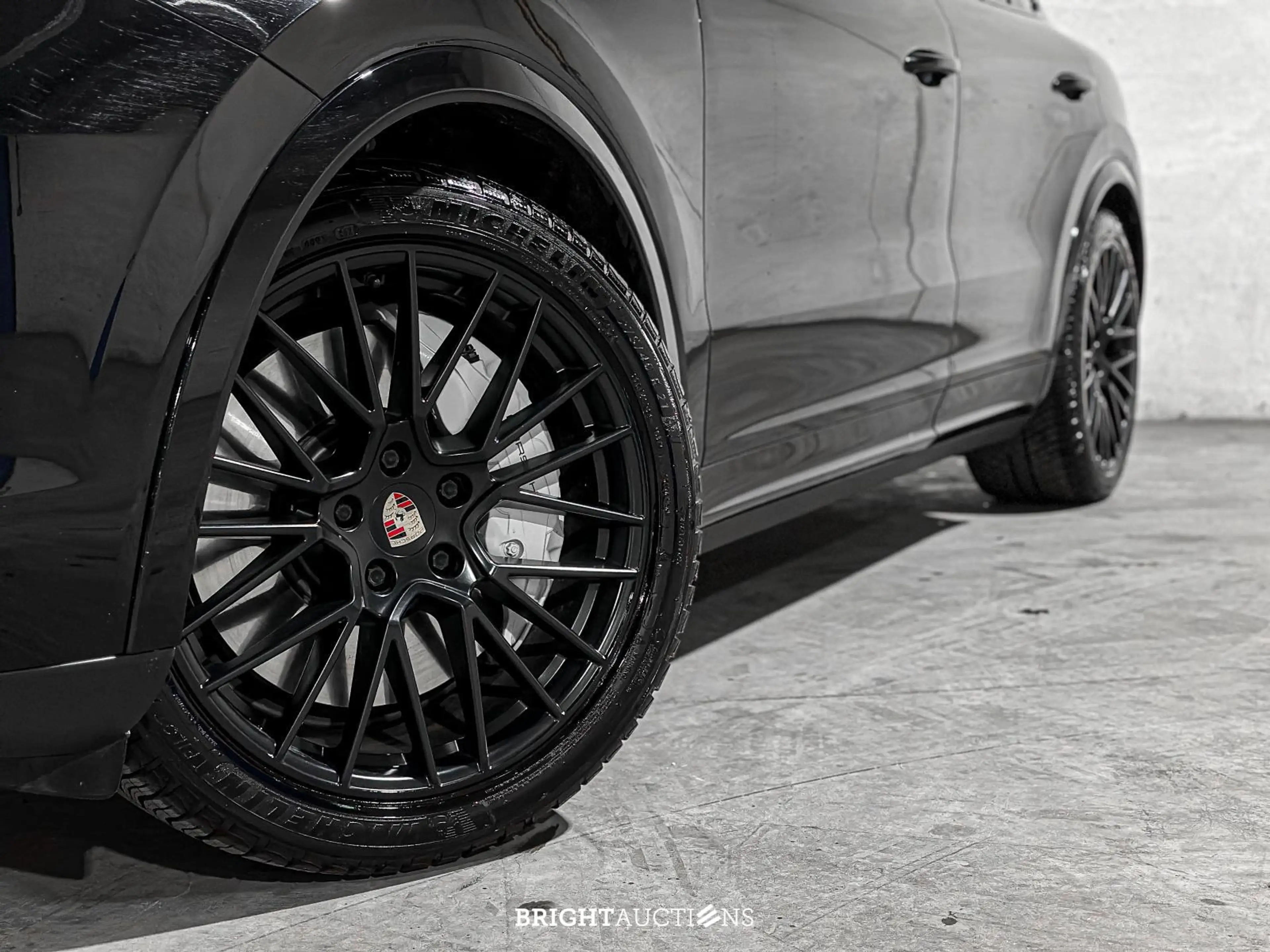 Porsche Cayenne Turbo 4.0 V8 — photo 5