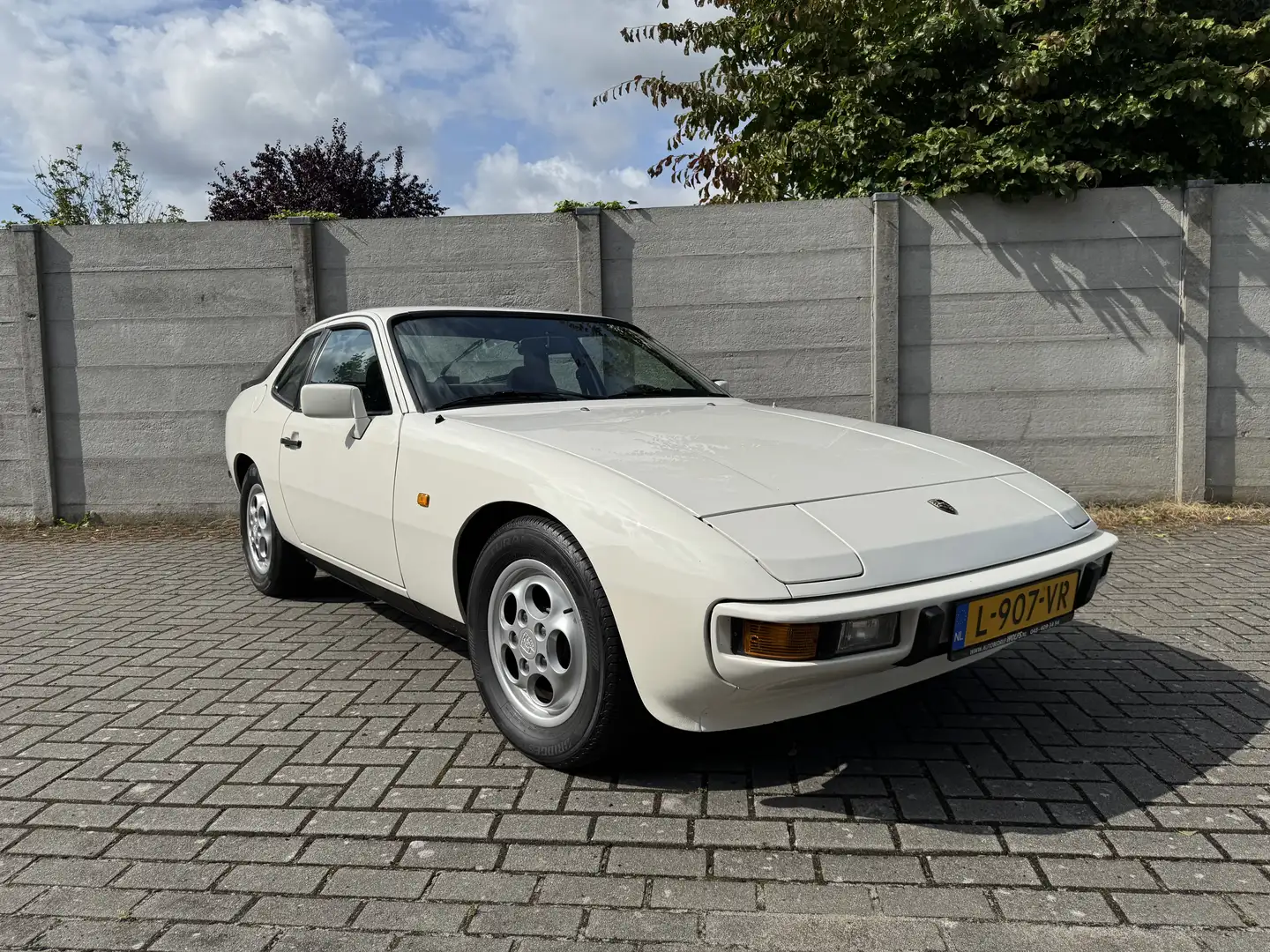 Porsche 924 S met airco Bílá - 1