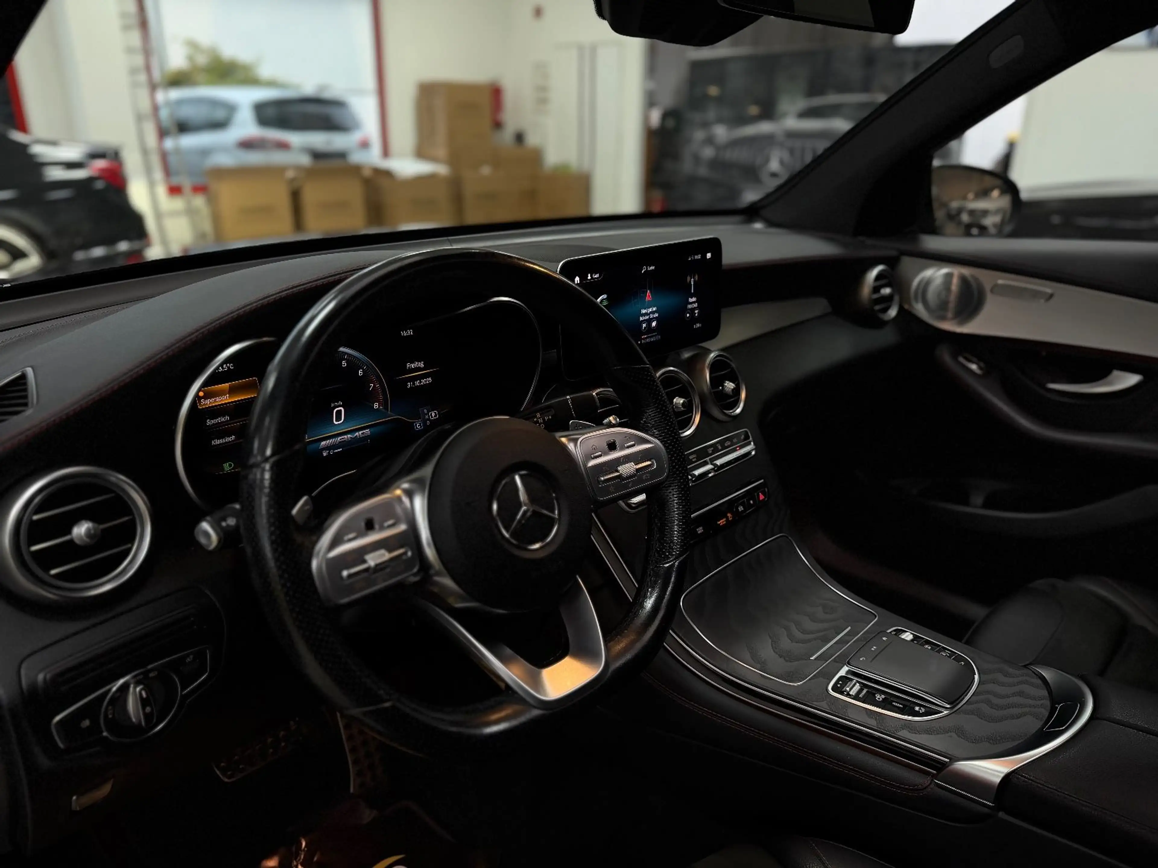 Mercedes-Benz GLC 43 AMG /4Matic/PANO/BURM./KEYLESS./ — photo 15