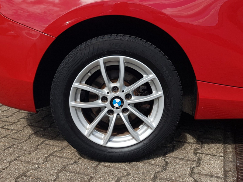 BMW 118 i Advantage + Comfort Navi Sitzheizung PDC BT — photo 9