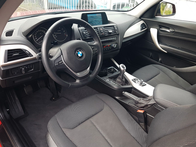 BMW 118 i Advantage + Comfort Navi Sitzheizung PDC BT — photo 11
