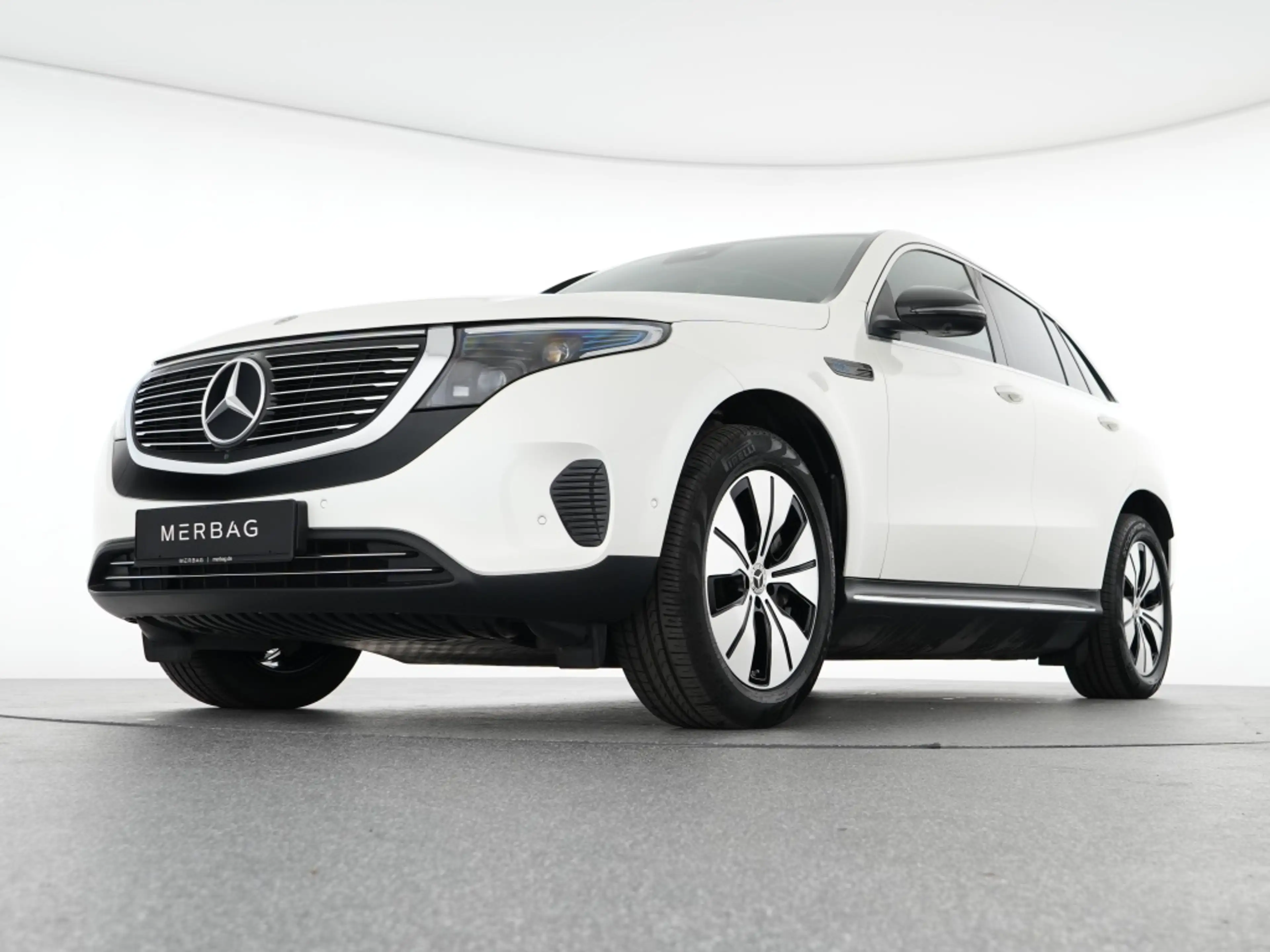 Mercedes-Benz EQC 400 4M Electric Art Multibeam Leder beige — photo 8