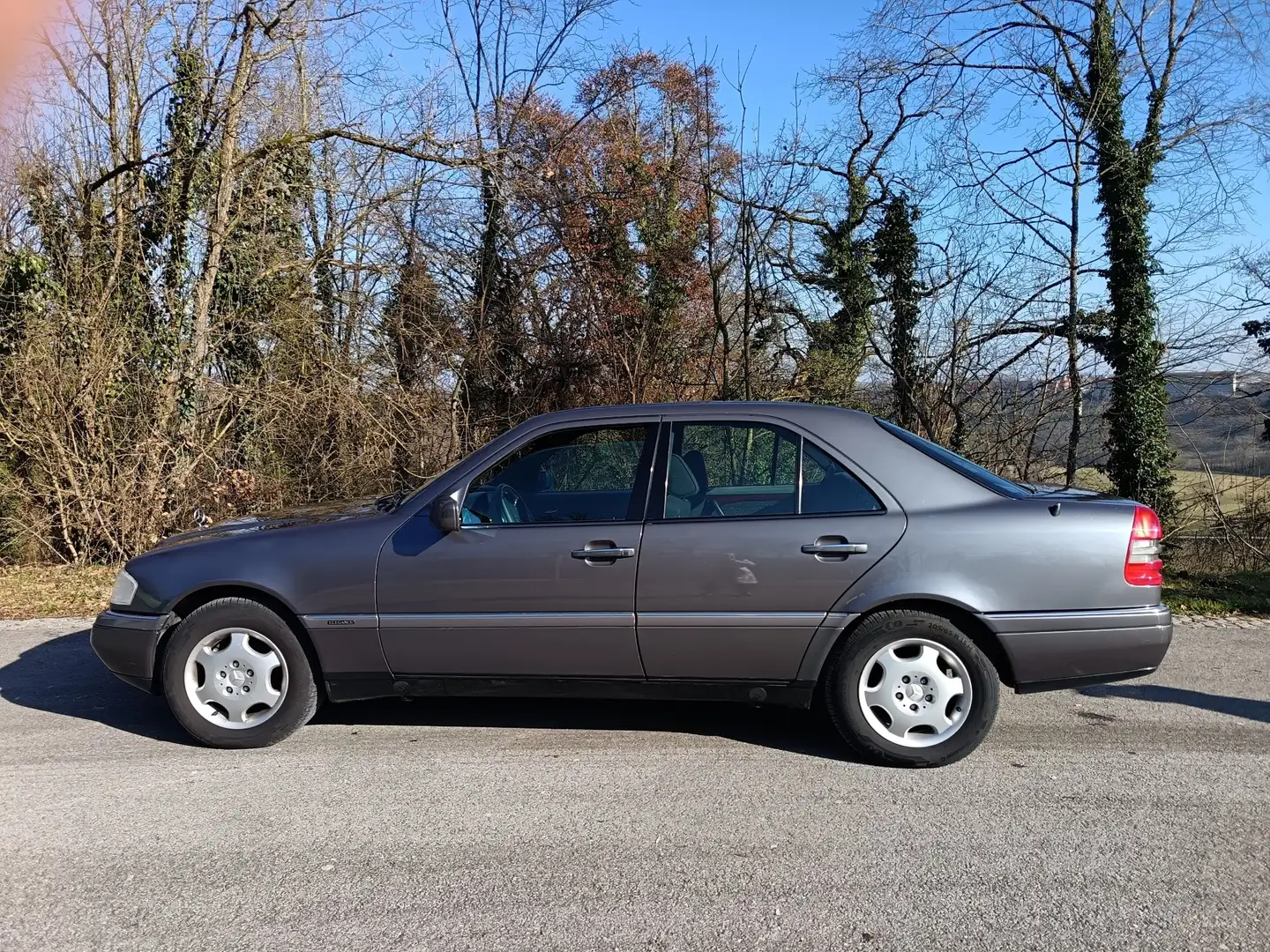 Mercedes-Benz C 180 Elegance - 2
