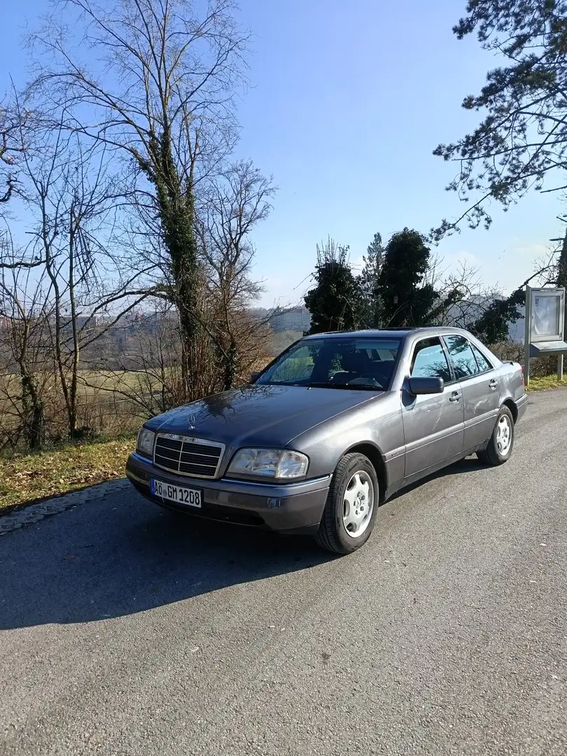 Mercedes-Benz C 180 Elegance - 1
