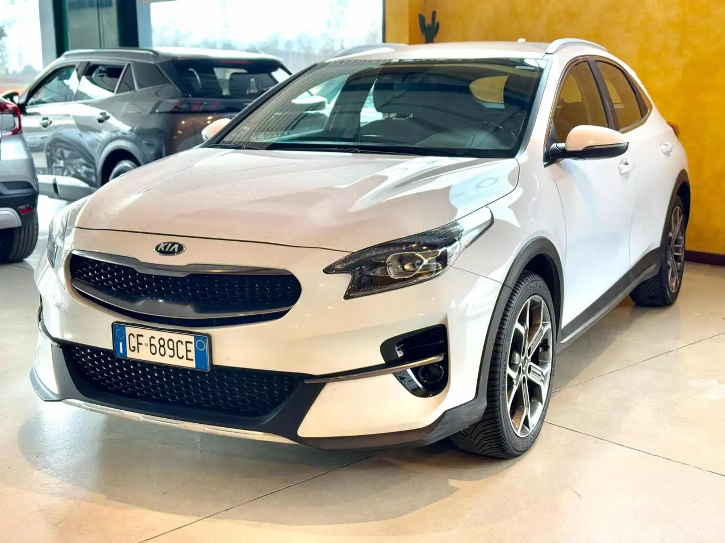 Kia XCeed 1.0 T-GDi GPL Style Weiß - 2