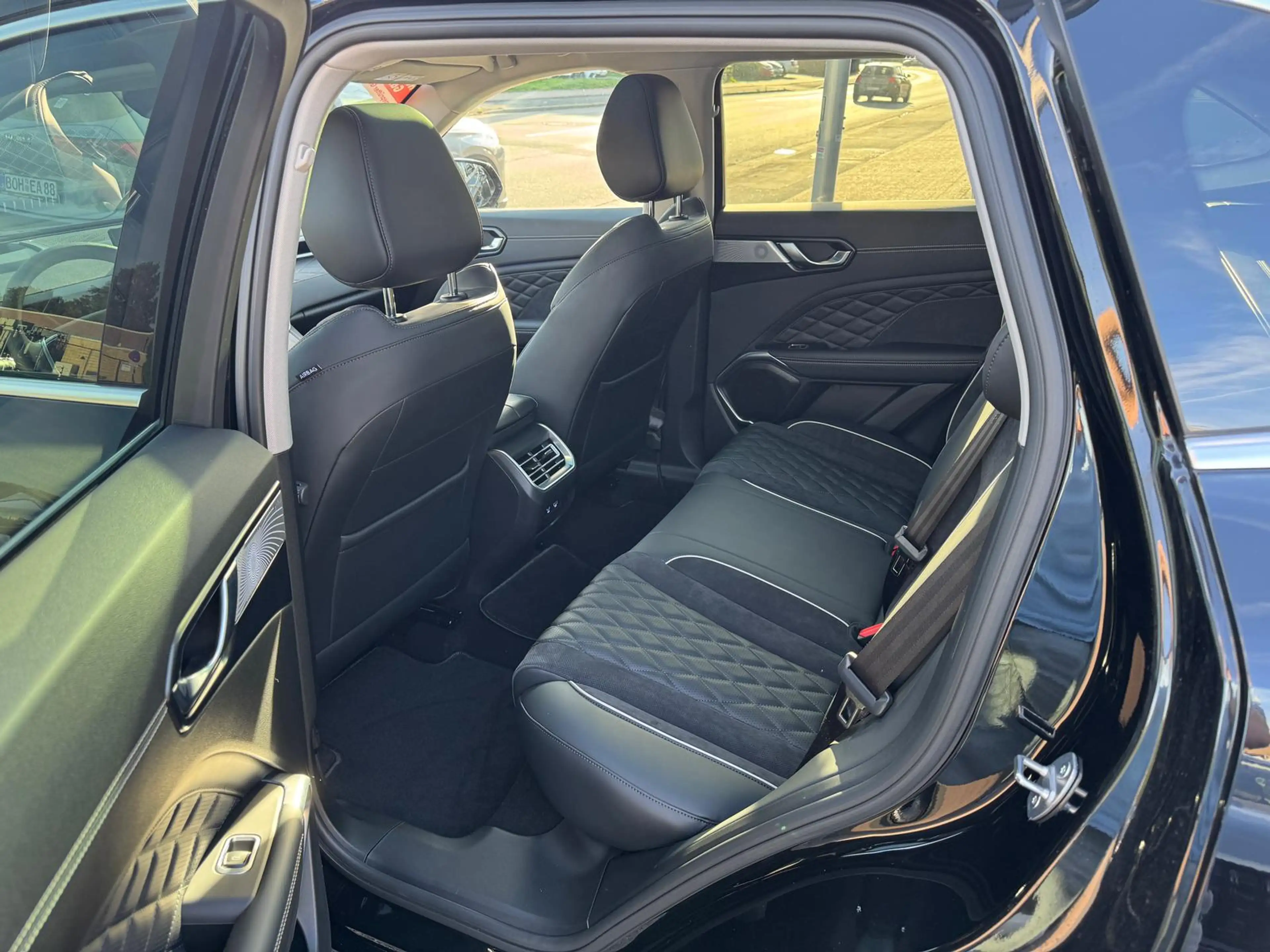 GWM WEY 03 Luxury 2WD *Massage *LED *Pano *SHZ *360° — photo 9