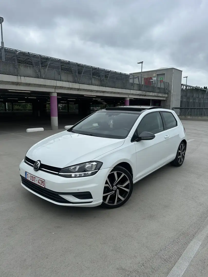Volkswagen Golf 1.0 TSI BMT Comfortline - 1