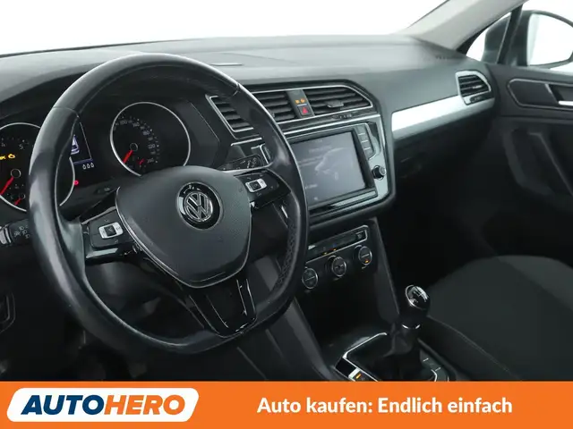 Volkswagen Tiguan view 11