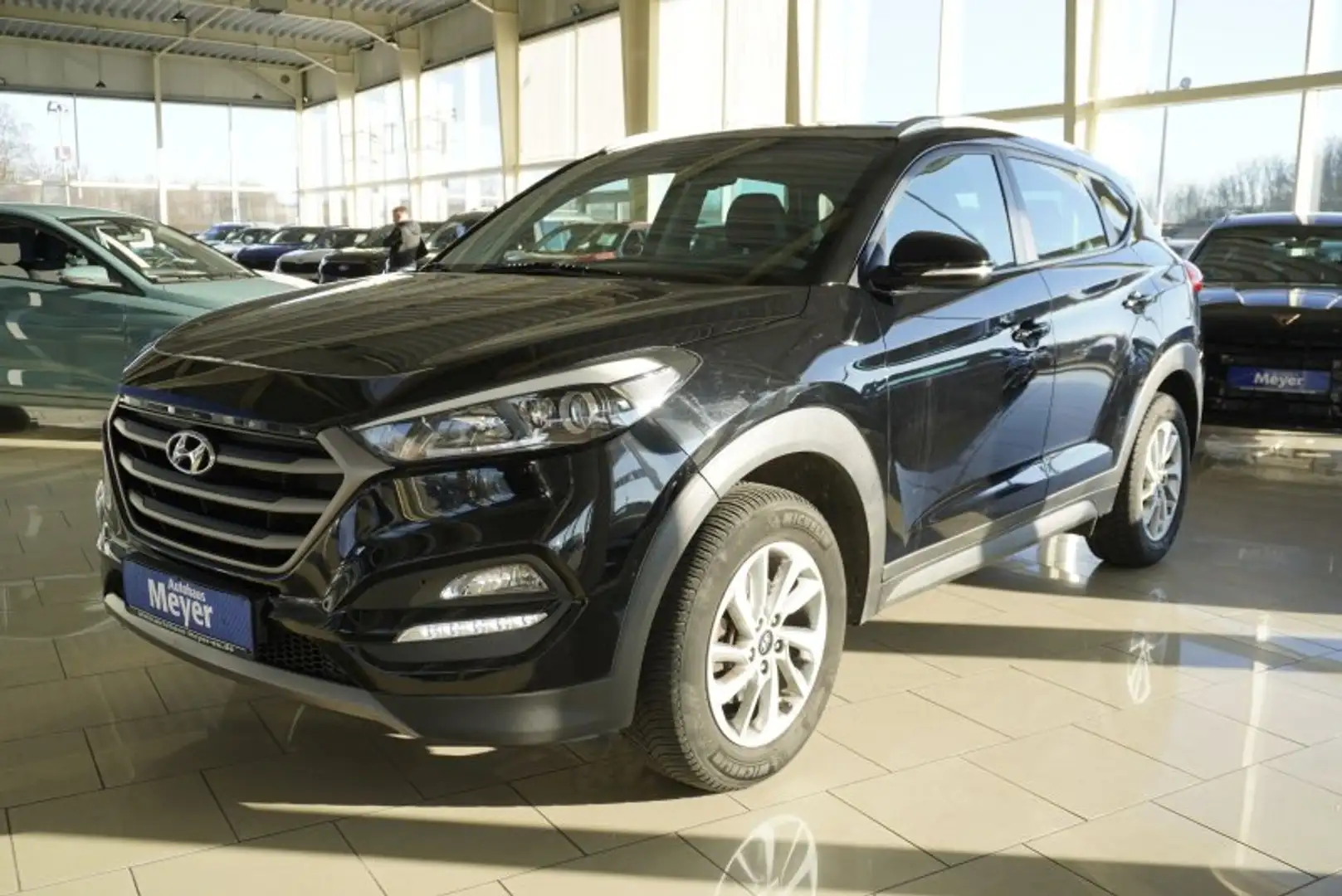 Hyundai TUCSON 1.6 Navi/Kamera/Temp/2-Z.Klimaaut. Černá - 1