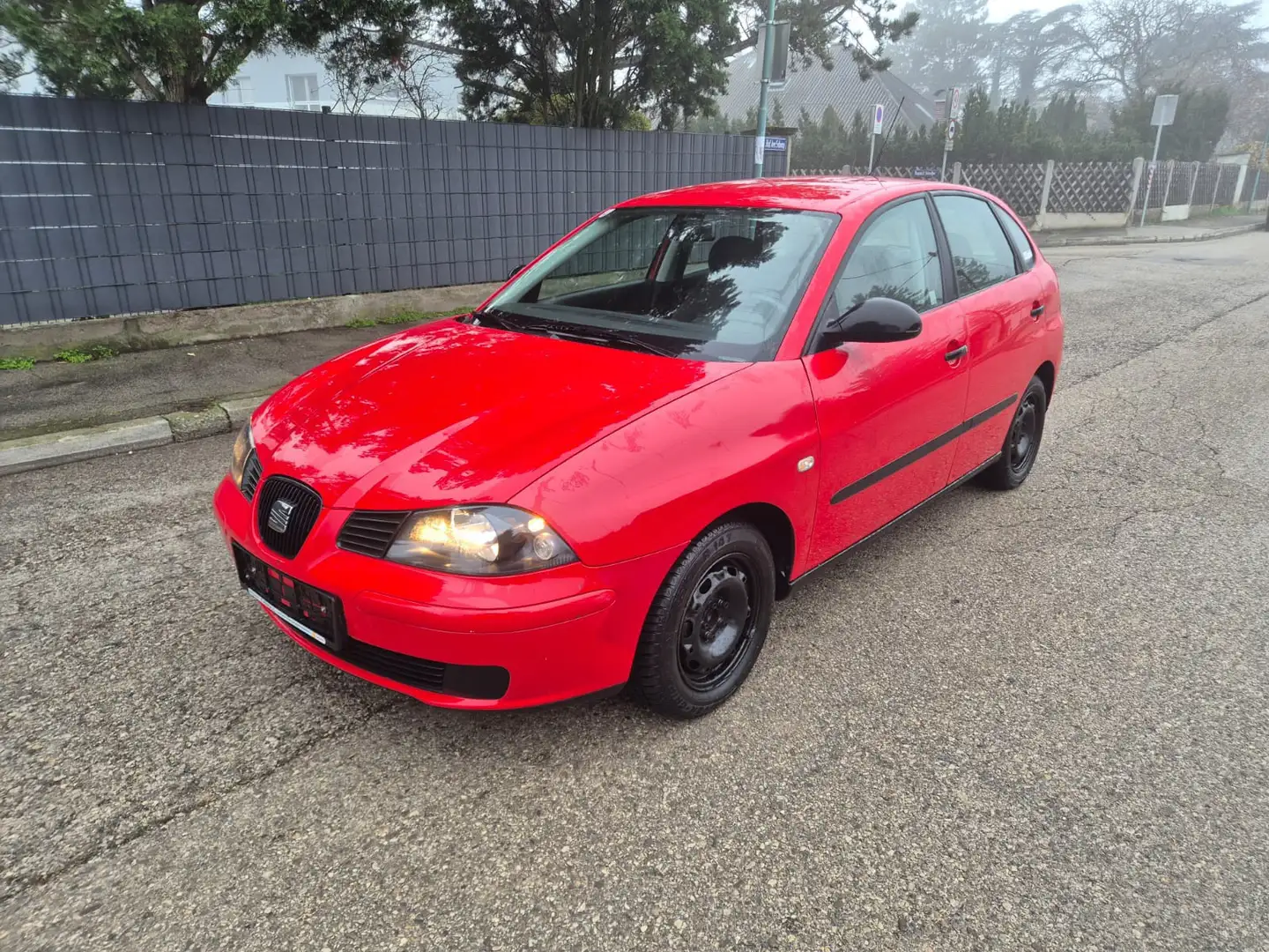 SEAT Ibiza Reference 1,2 12V Rot - 1