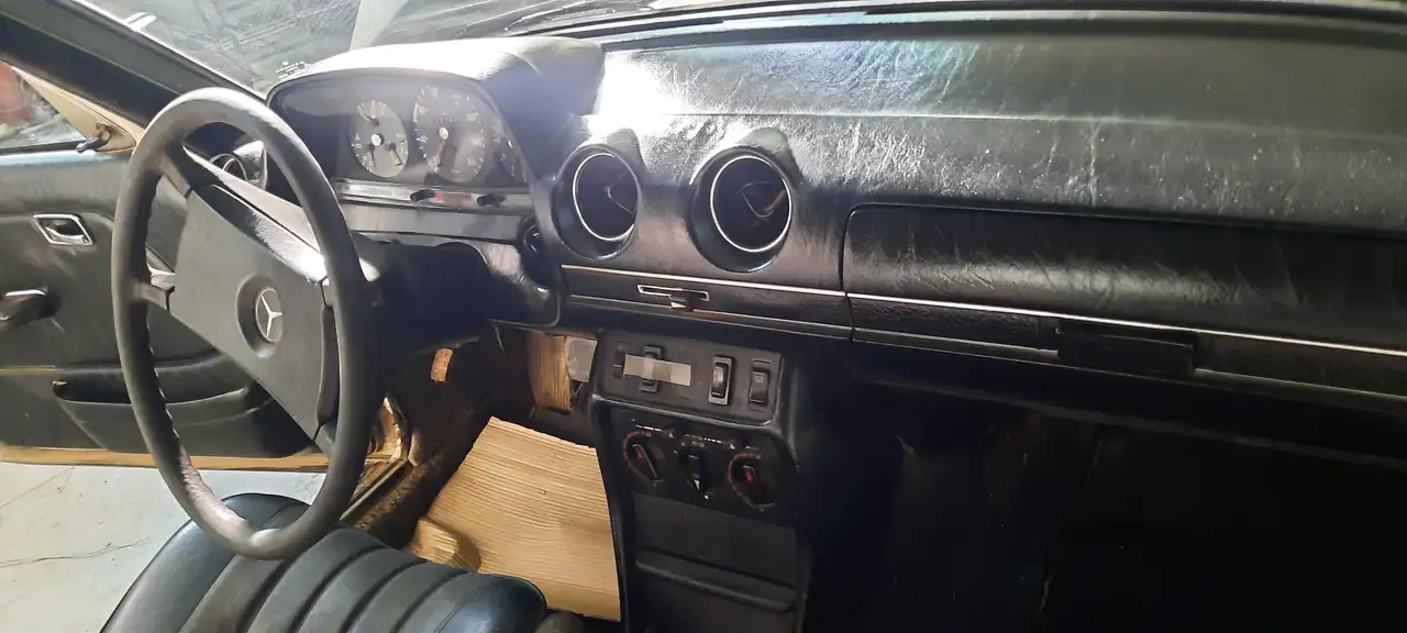 Mercedes-Benz 240 diesel, foto 3