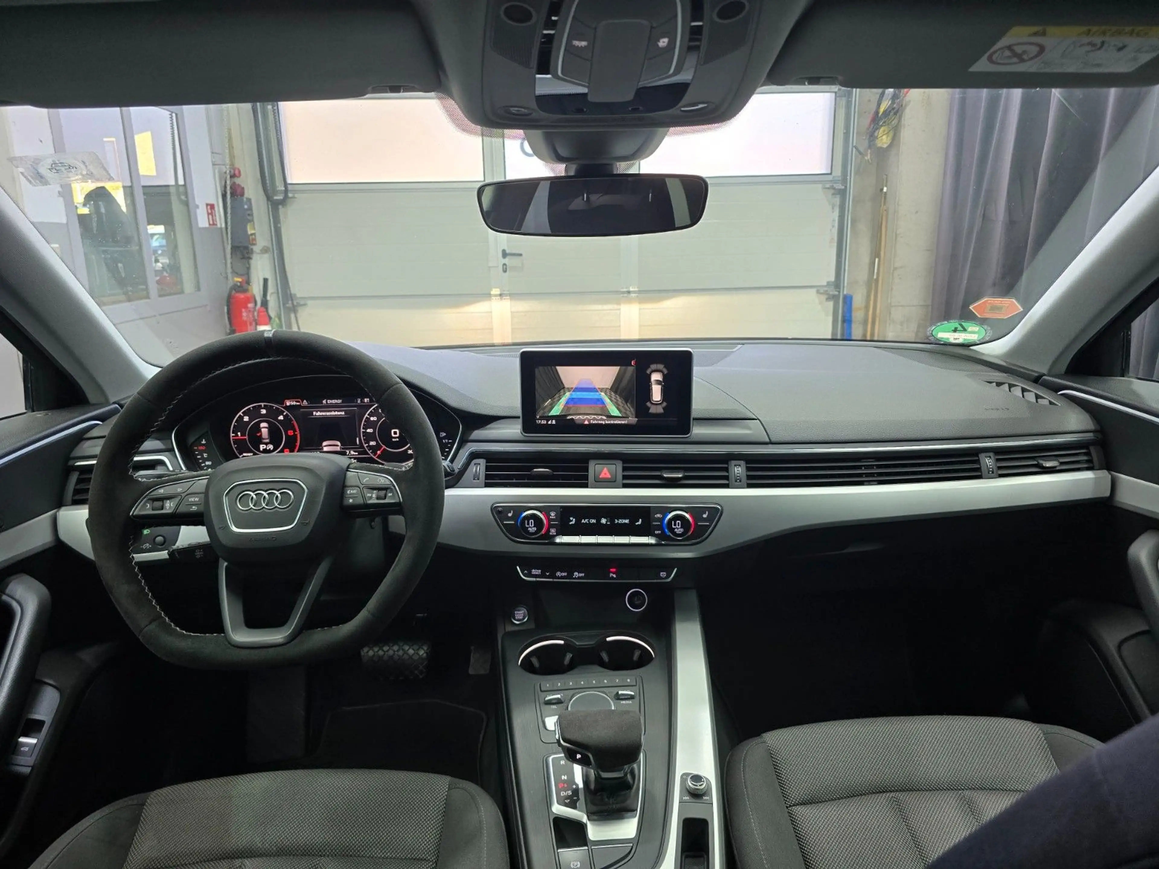 Audi A4 Avant S-tronic  basis NAVI KAMERA PDC AUTOMAT — photo 13