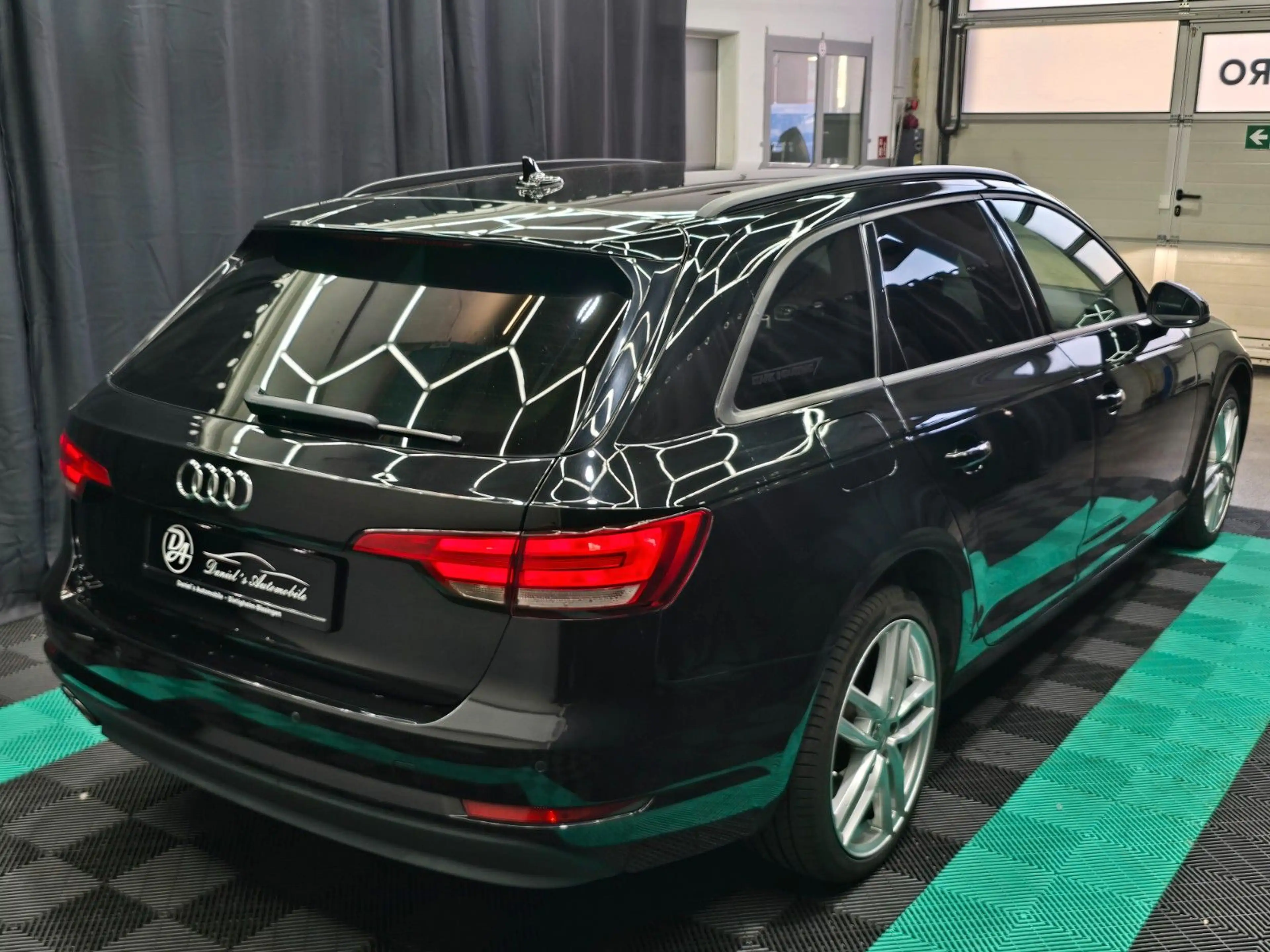 Audi A4 Avant S-tronic  basis NAVI KAMERA PDC AUTOMAT — photo 8