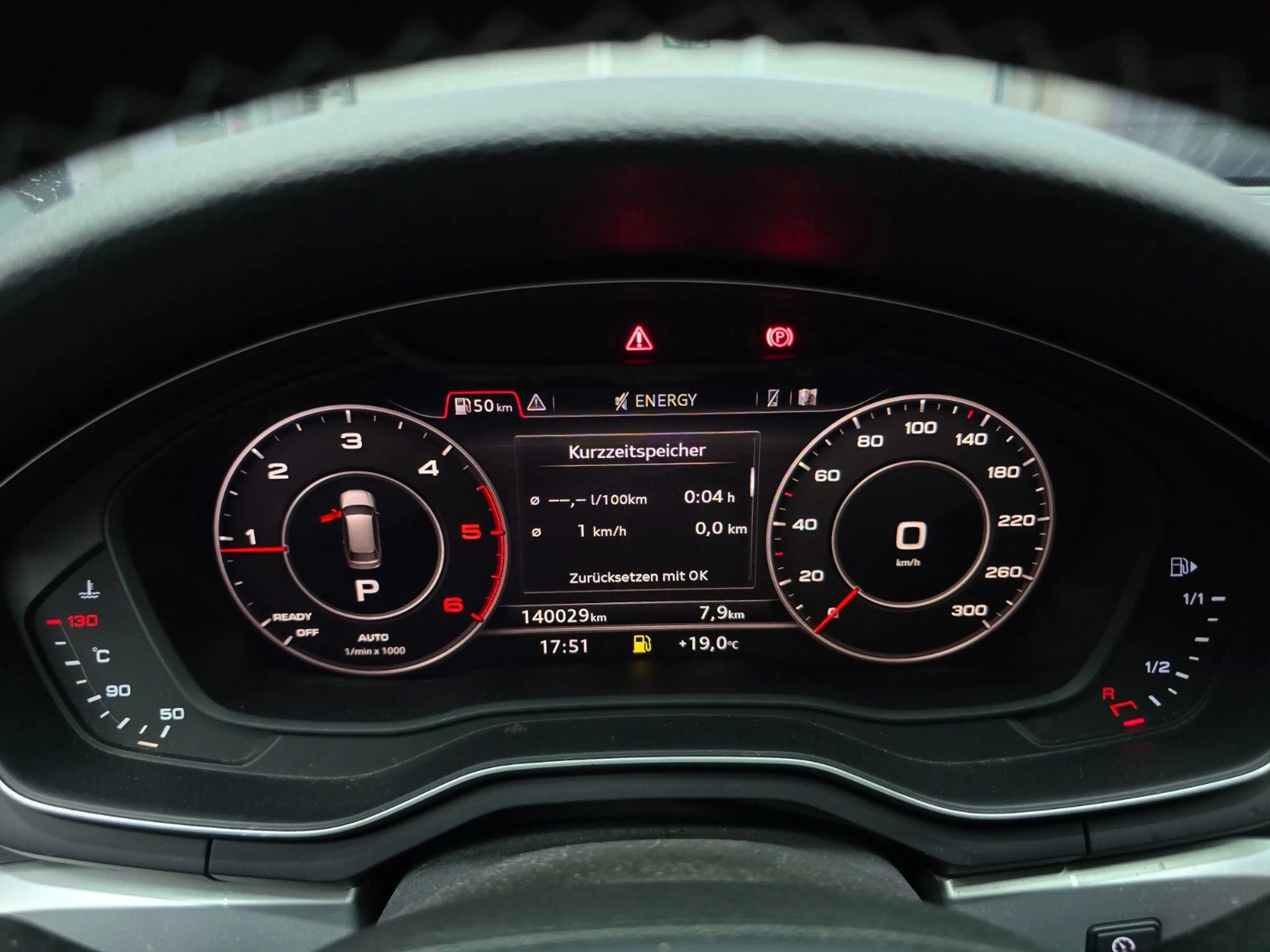 Audi A4 Avant S-tronic  basis NAVI KAMERA PDC AUTOMAT — photo 15