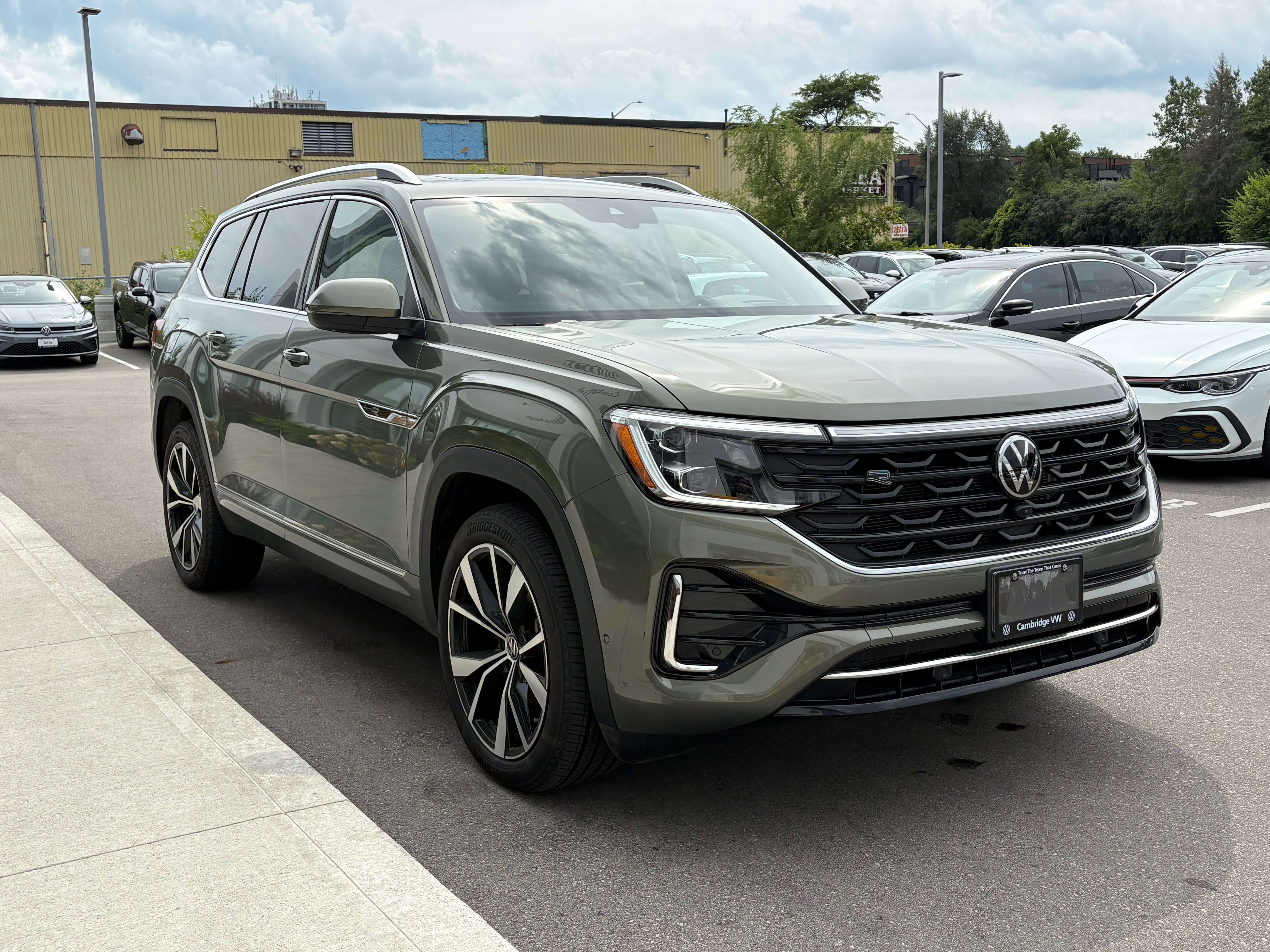 2026 Volkswagen Atlas EXECLINE — photo 1