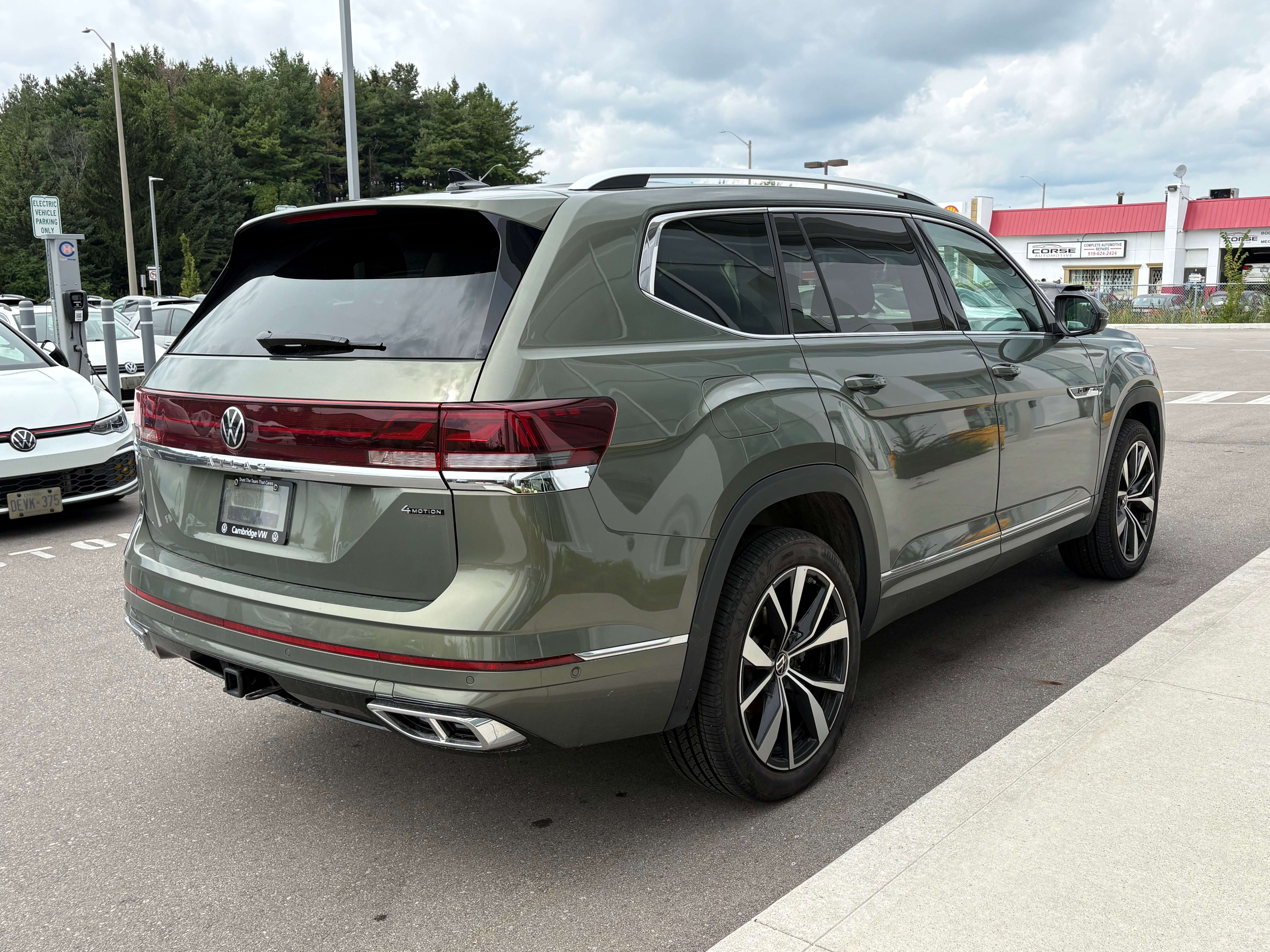 2026 Volkswagen Atlas EXECLINE — photo 1