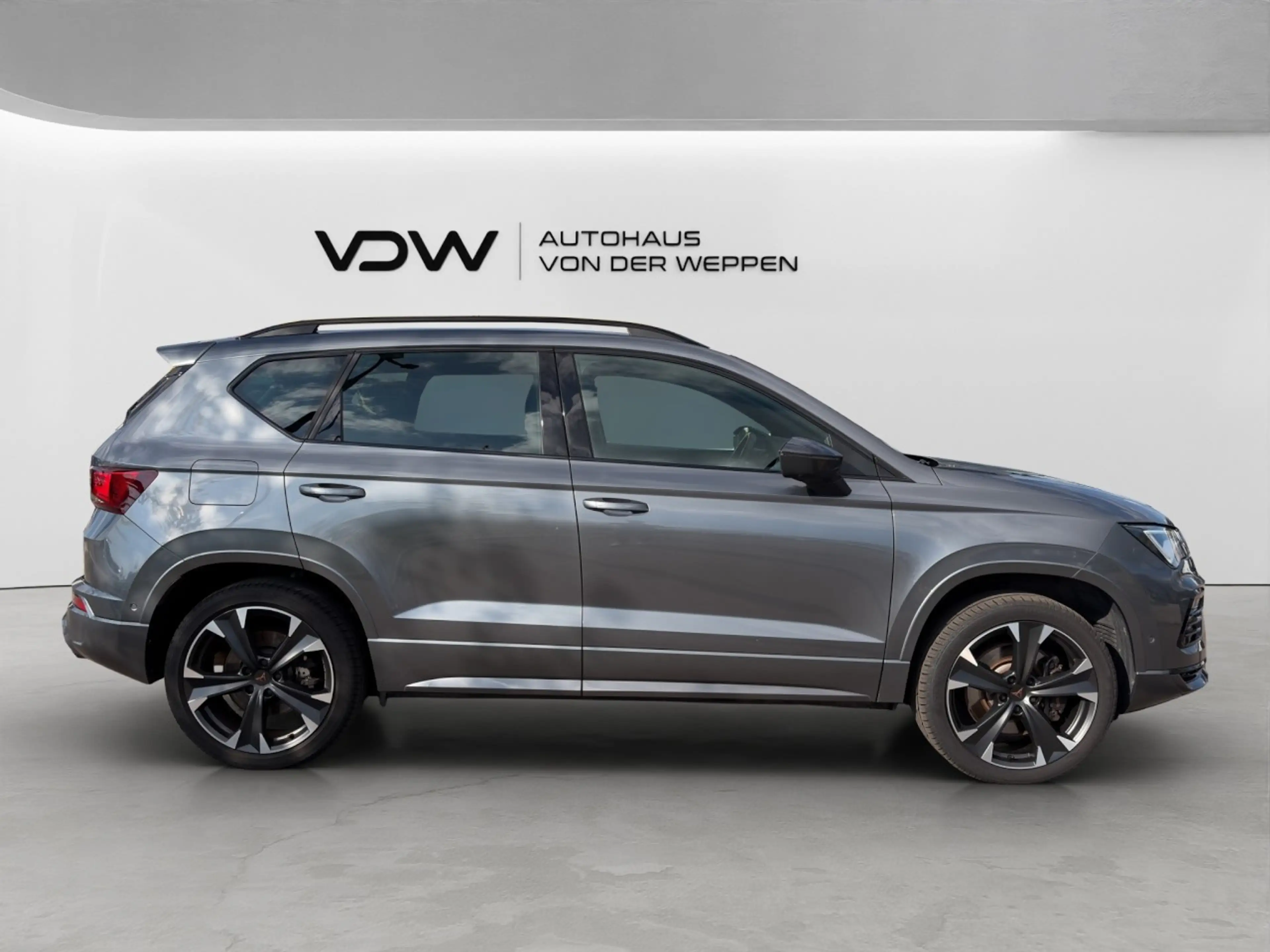 CUPRA Ateca TSI DSG VZ 4Drive 5JGar TopView eHeck SHZ — photo 8