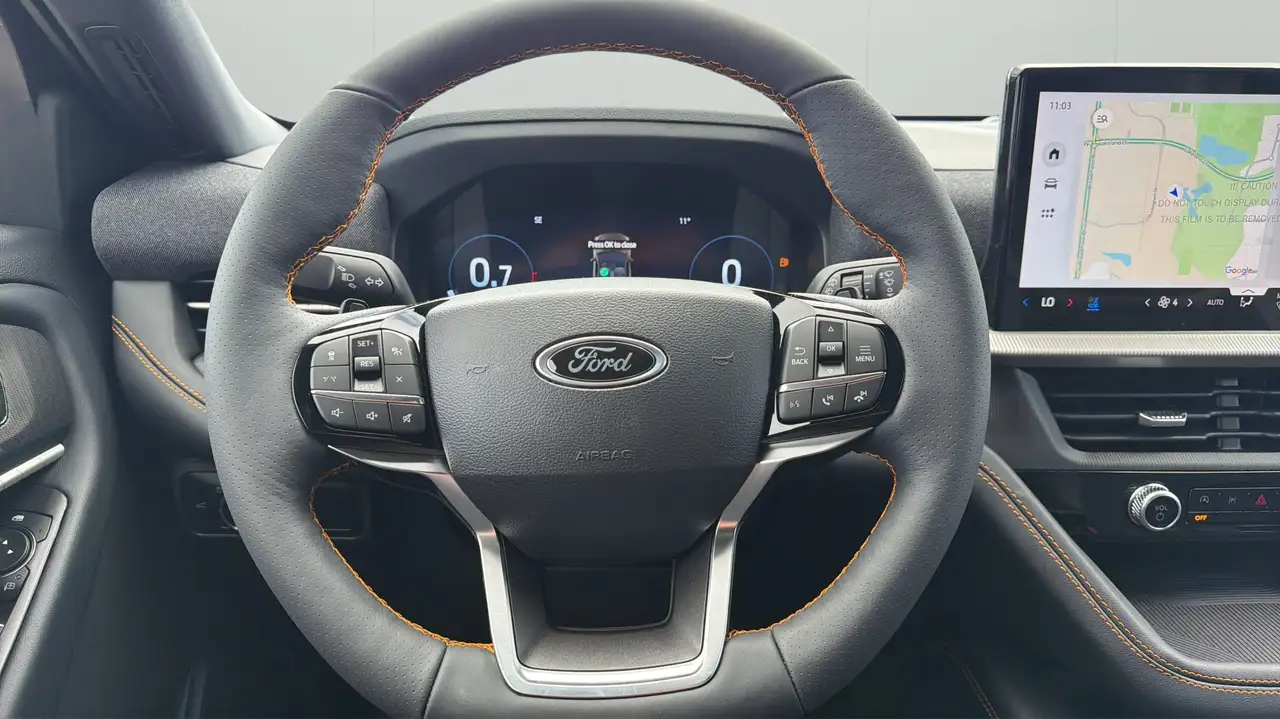 Ford Explorer photo Ford Explorer